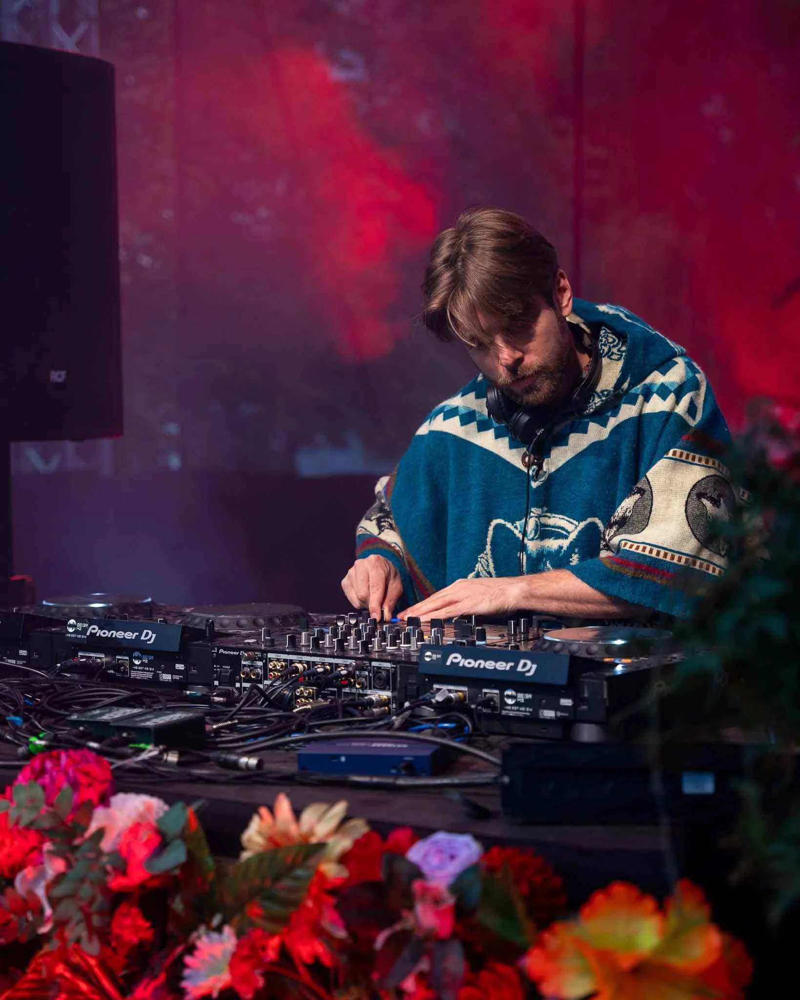 Schron Showcase - mntn fot. Zofia Blew