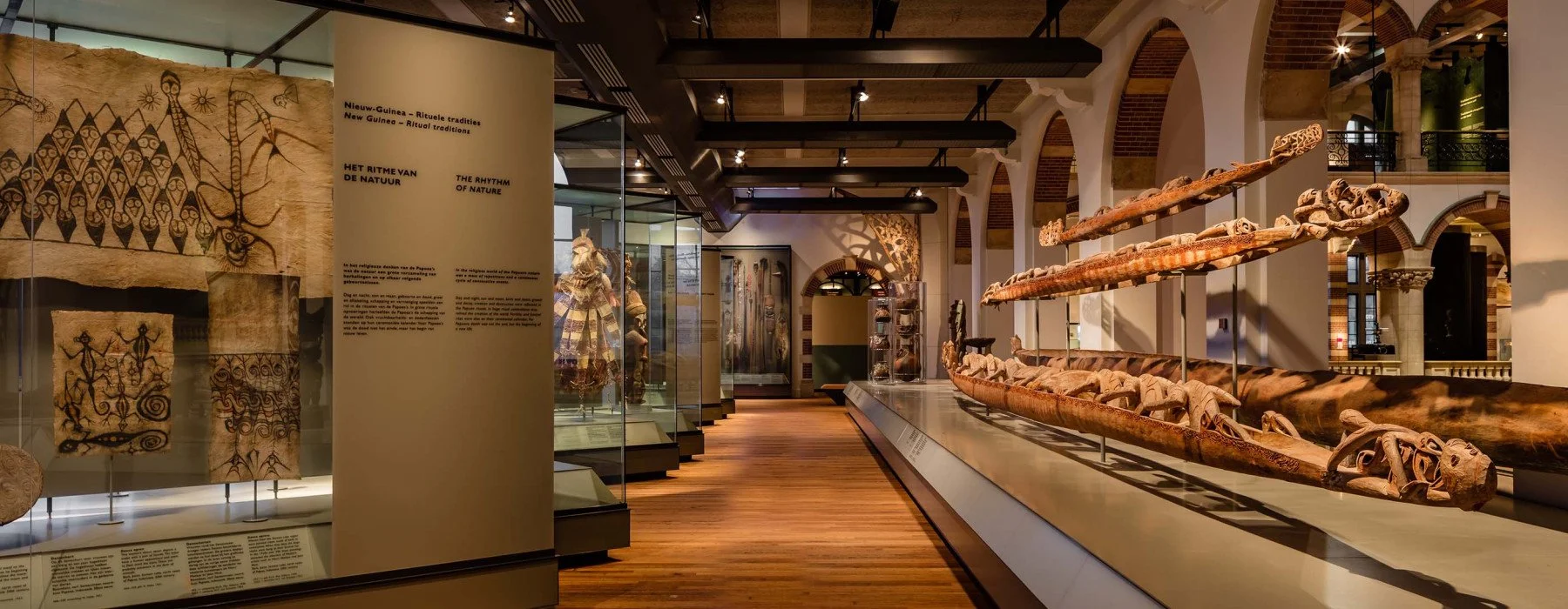 Figure 3: Installation shot of the gallery New Guinea – Ritual Traditions, Wereld Museum, Leiden. Photo: Wereld Museum, Leiden