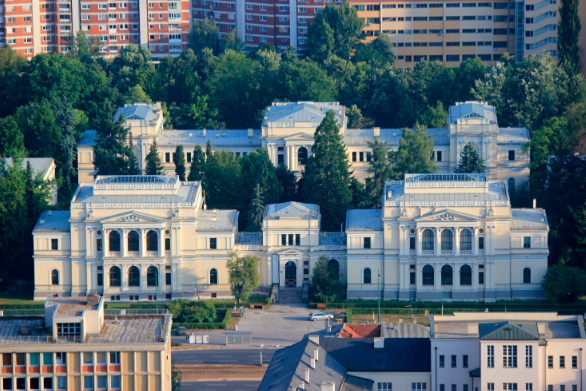 Decolonizing Central Europe: Czech Art and the Question of ‘Colonial Innocence’