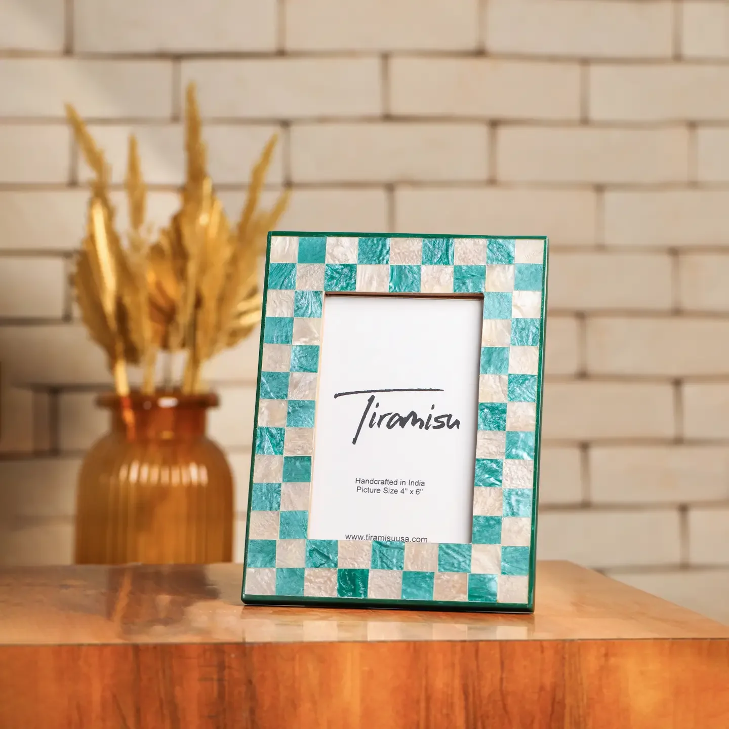 Azure Aura: Blue & Ivory Resin Picture Frame