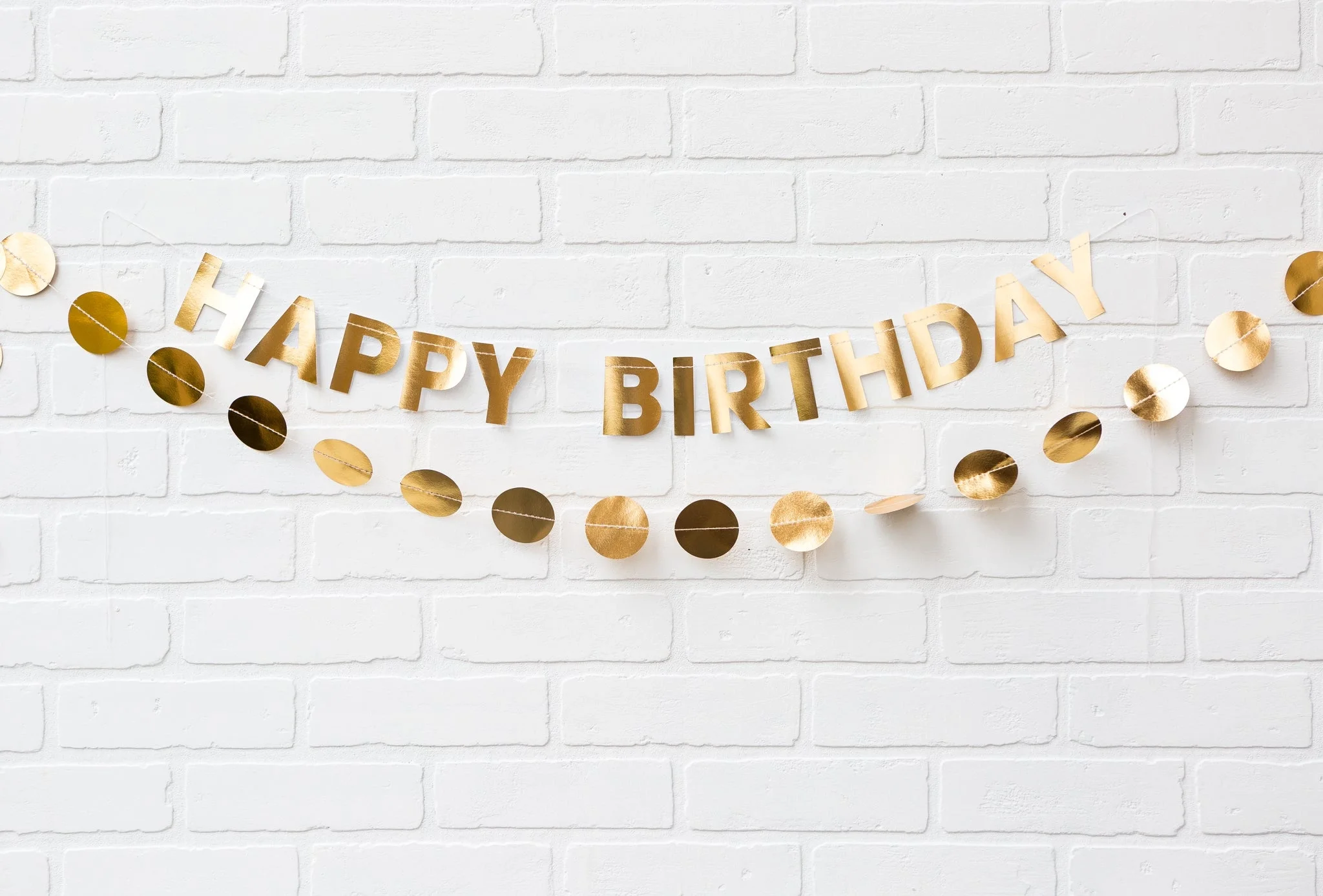 Basic Happy Birthday Banner in Gold