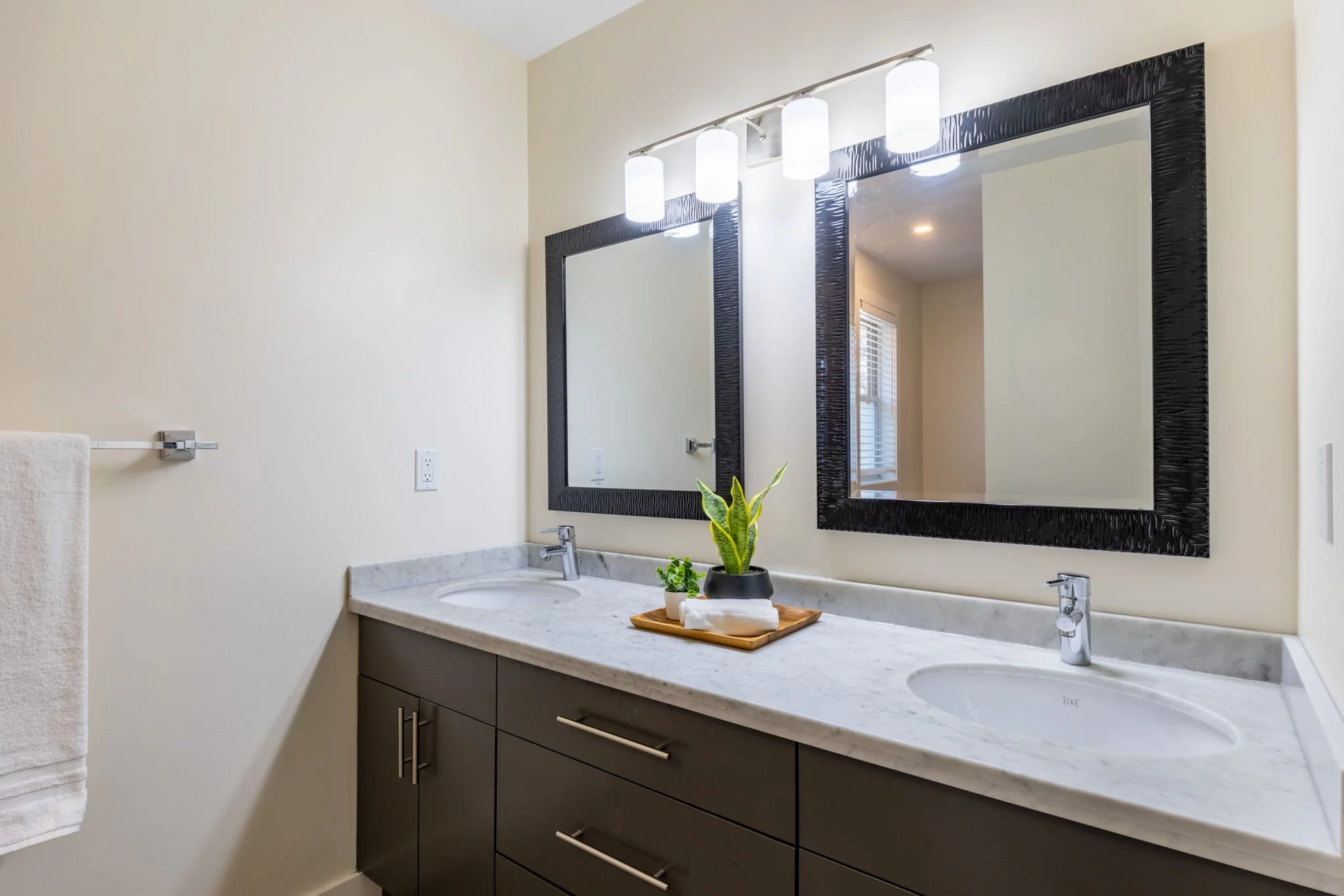 36-web-or-mls-255 Normandy-28.jpg