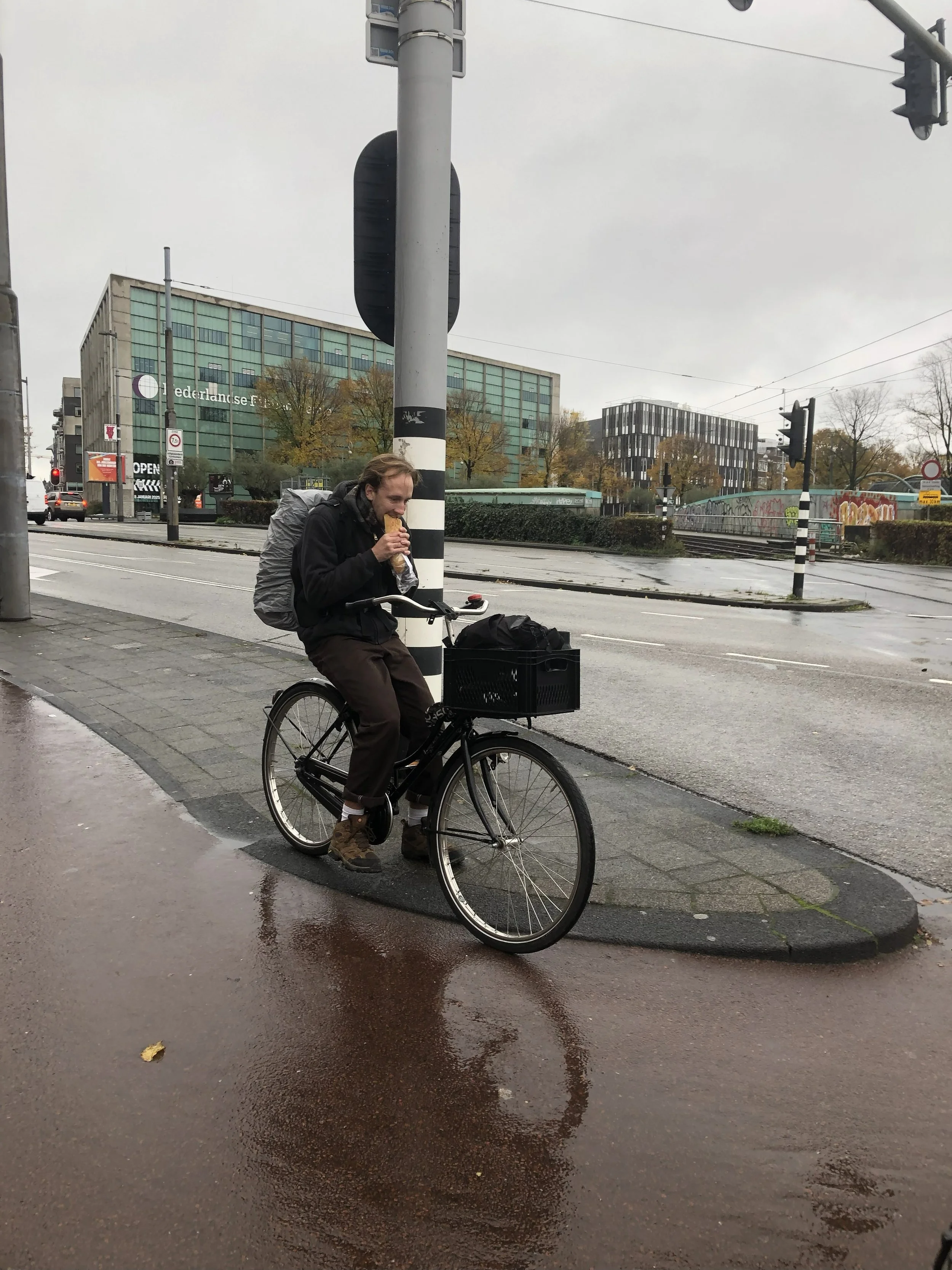 Baugette on bike.jpg