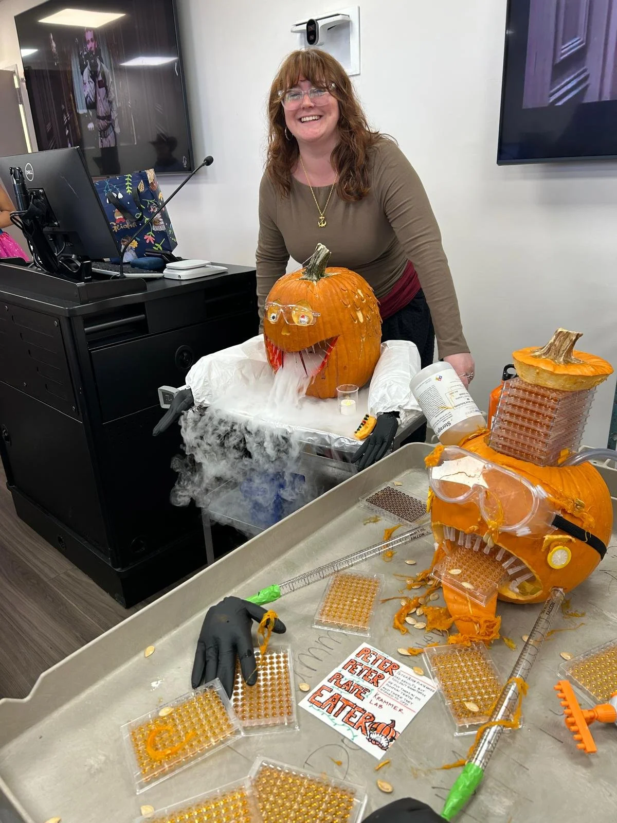 Lotte won pumpkin contest.jpg