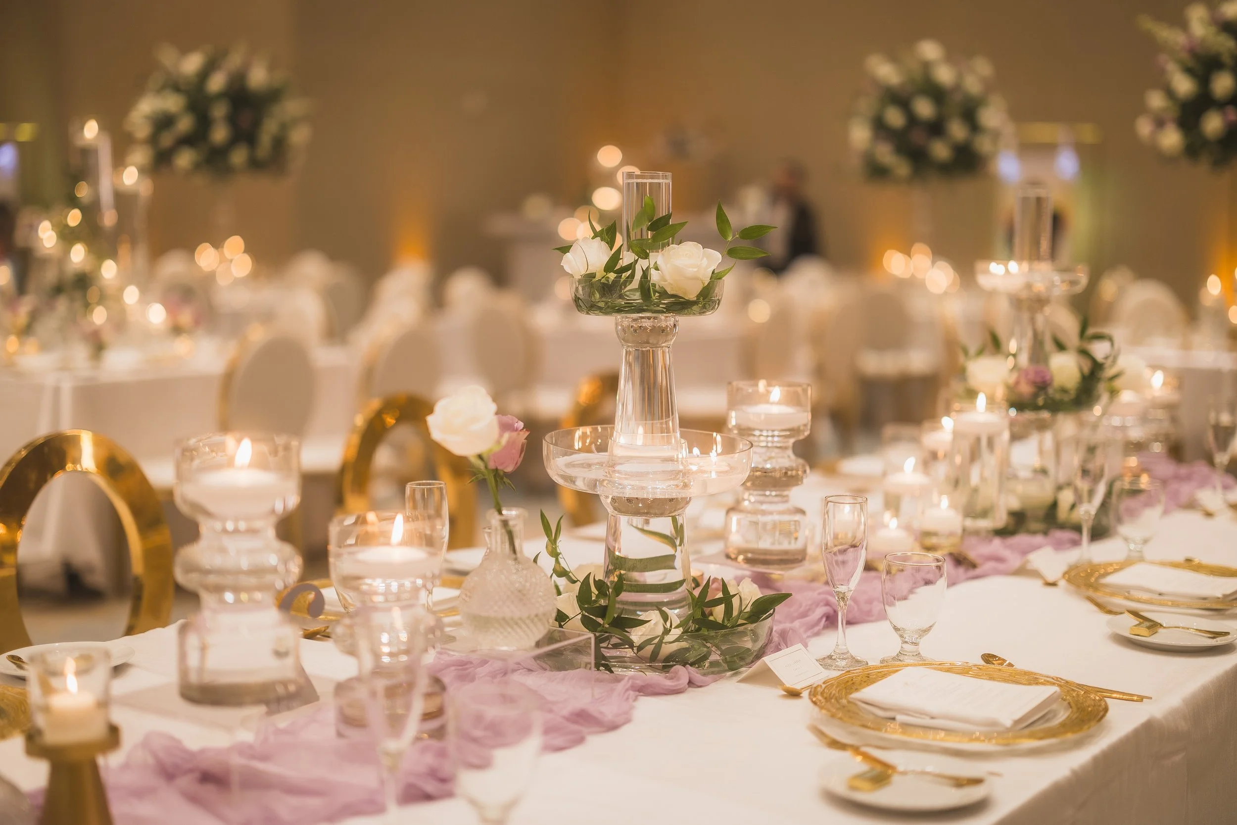 Wedding decoration at the Marriott Stellaris Hotel & Casino put together by an event designer in Puerto Rico