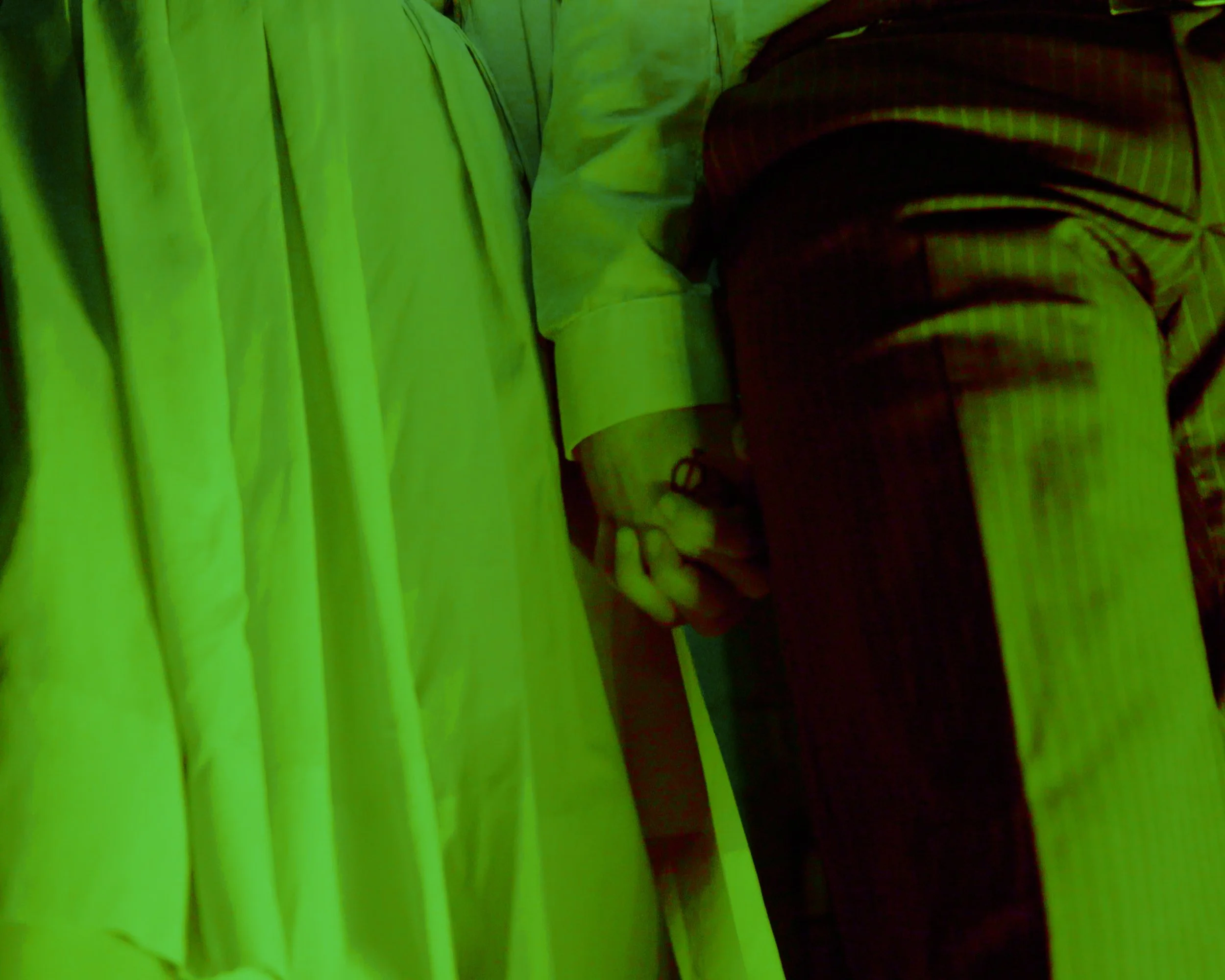 CLIP LAYOUT.00_05_31_21.Still040.jpg