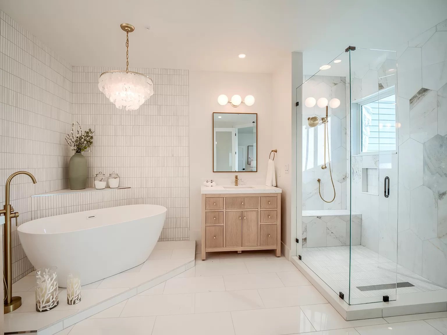 1072_MasterBath.jpg