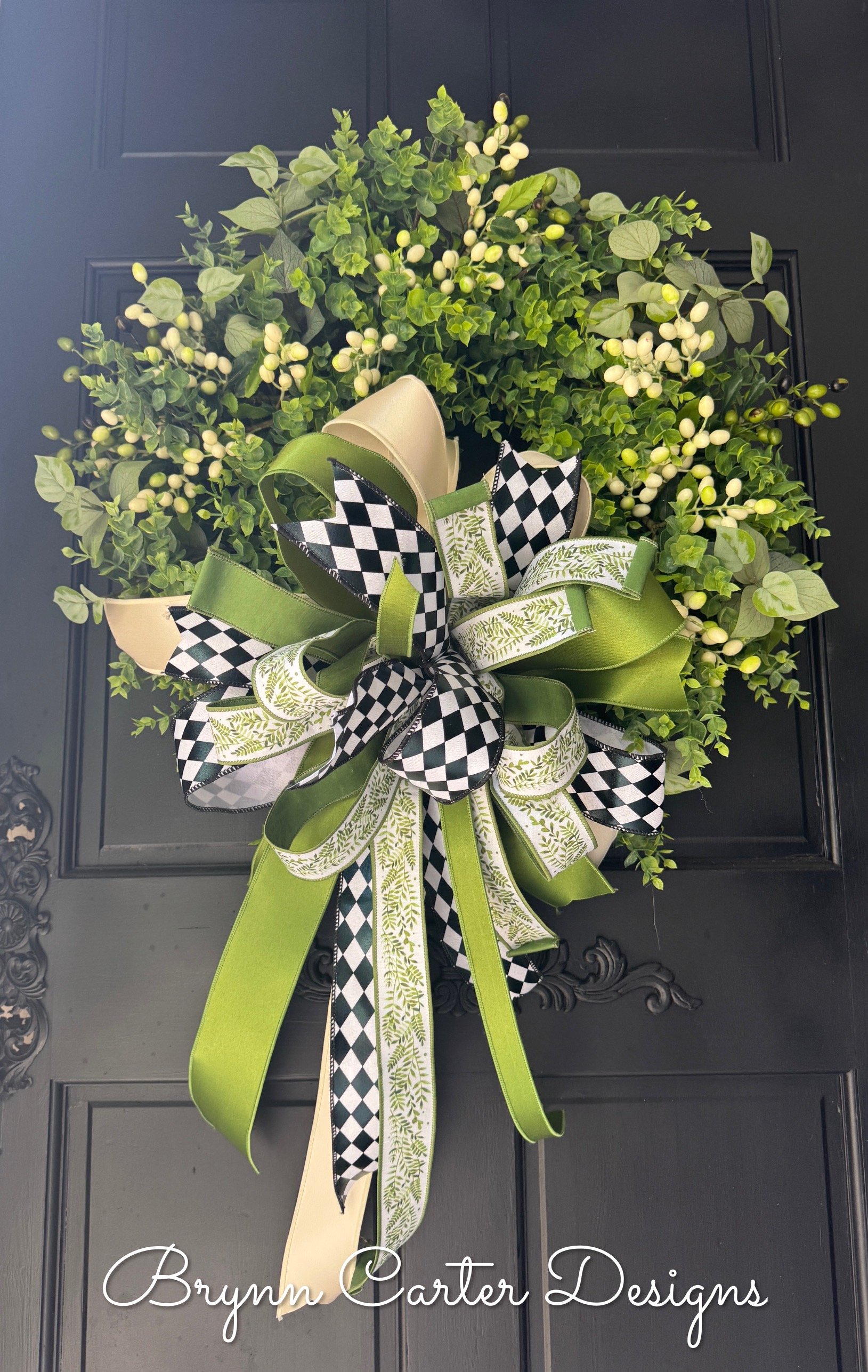 Sally Everyday Boxwood Wreath