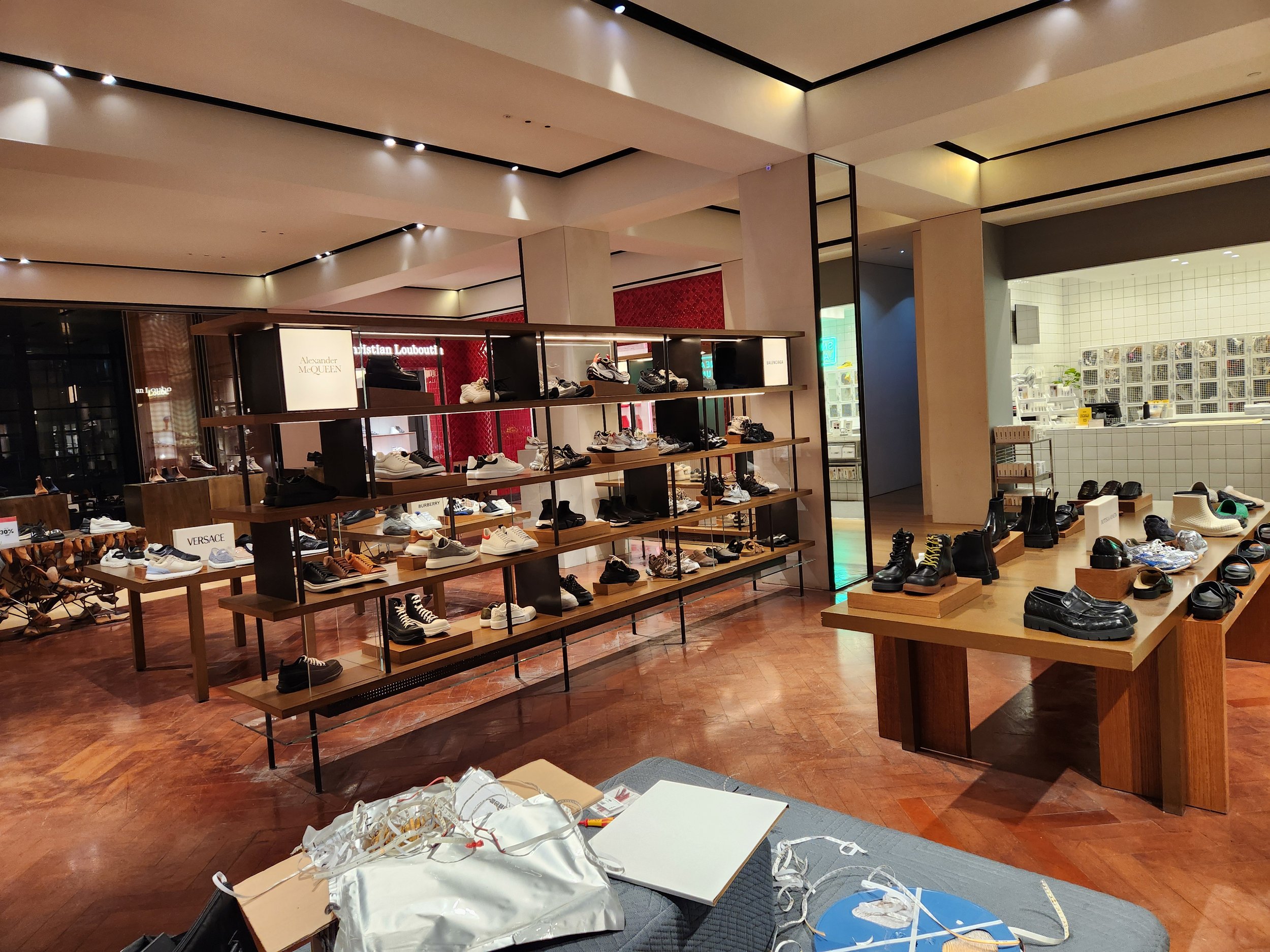 Reactive Maintainance - Selfridges 10.jpg
