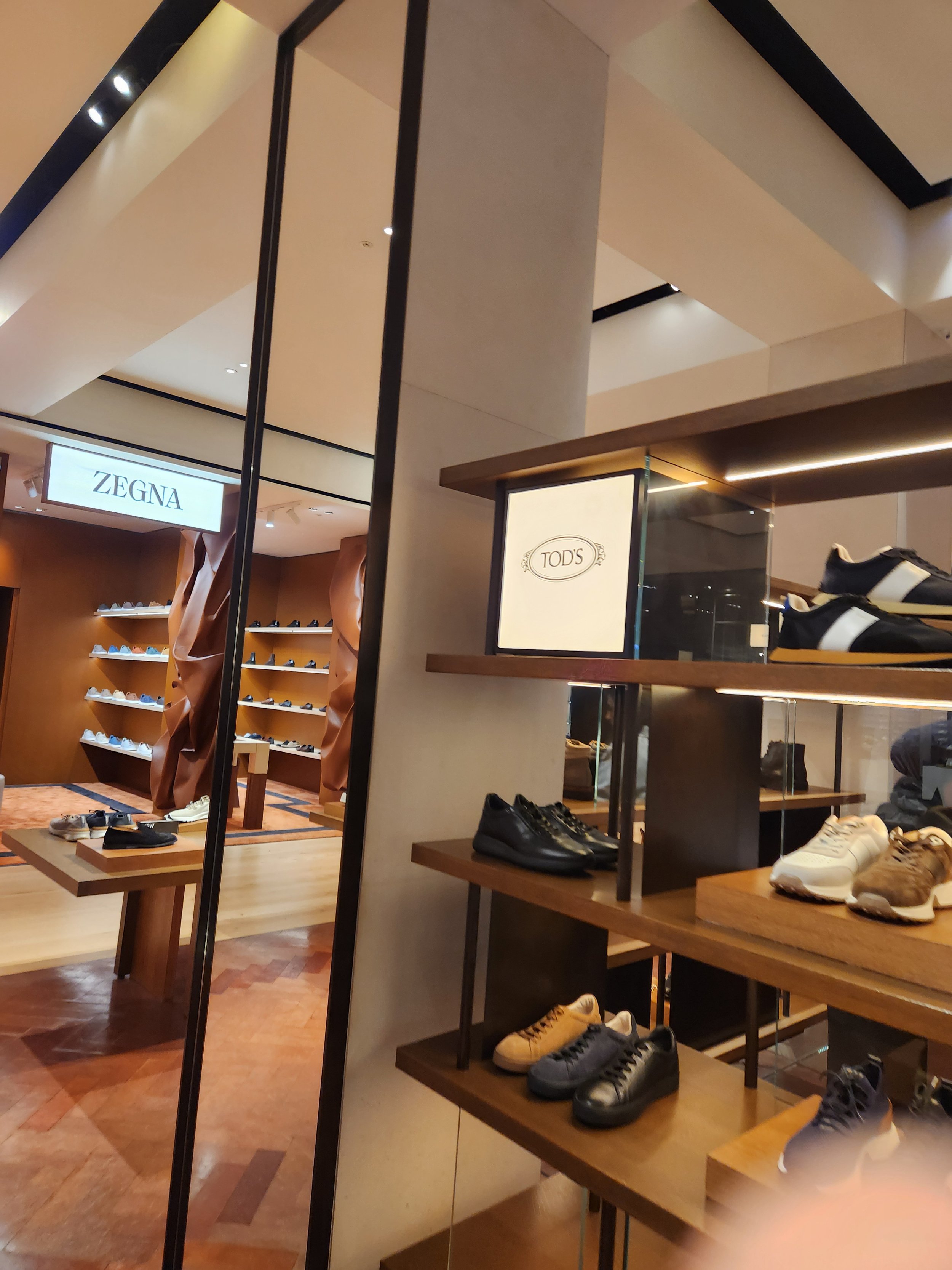 Reactive Maintainance - Selfridges 7.jpg