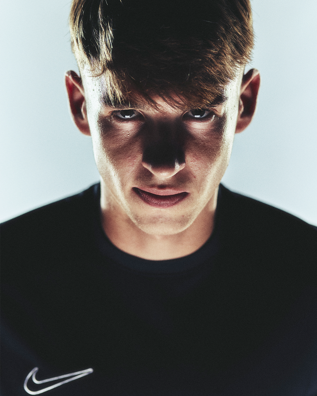NIKE_PHANTOM_TOMAS_PORTRAIT_00138_COLOR.png