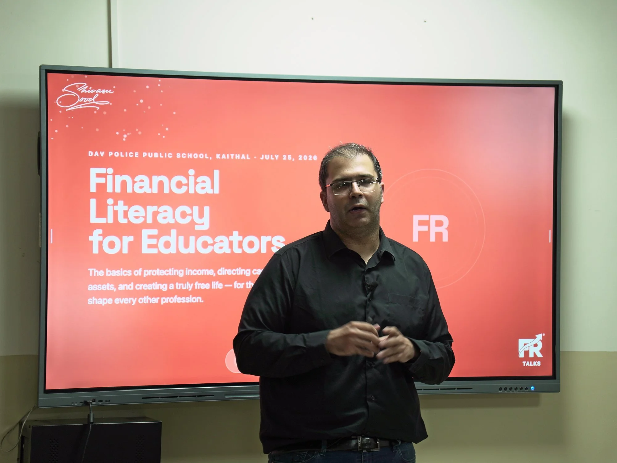 fr-talks-educators-dav-kaithal-02-title-slide-speaking.jpg