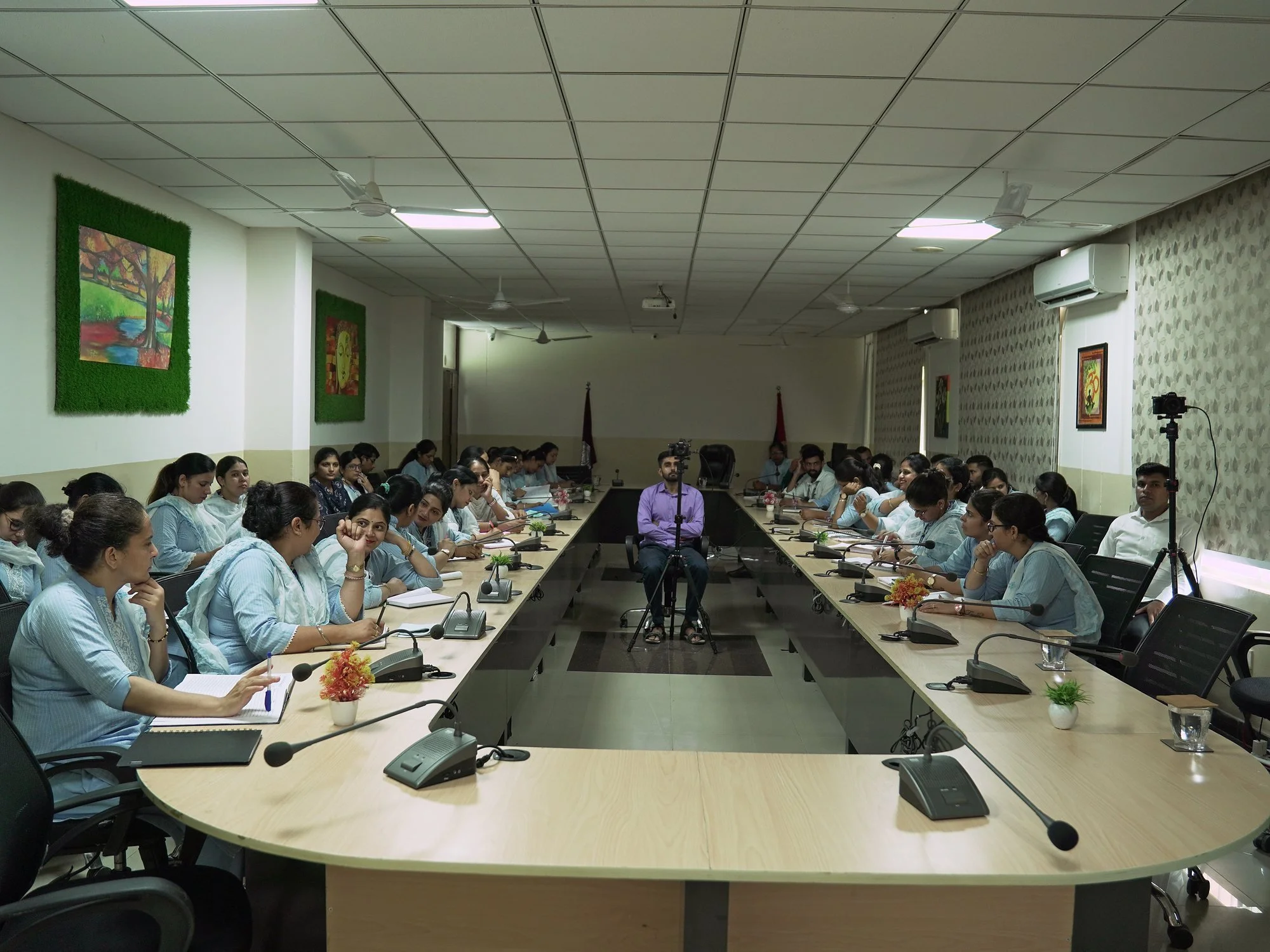 fr-talks-educators-dav-kaithal-19-full-house-view-from-the-front.jpg