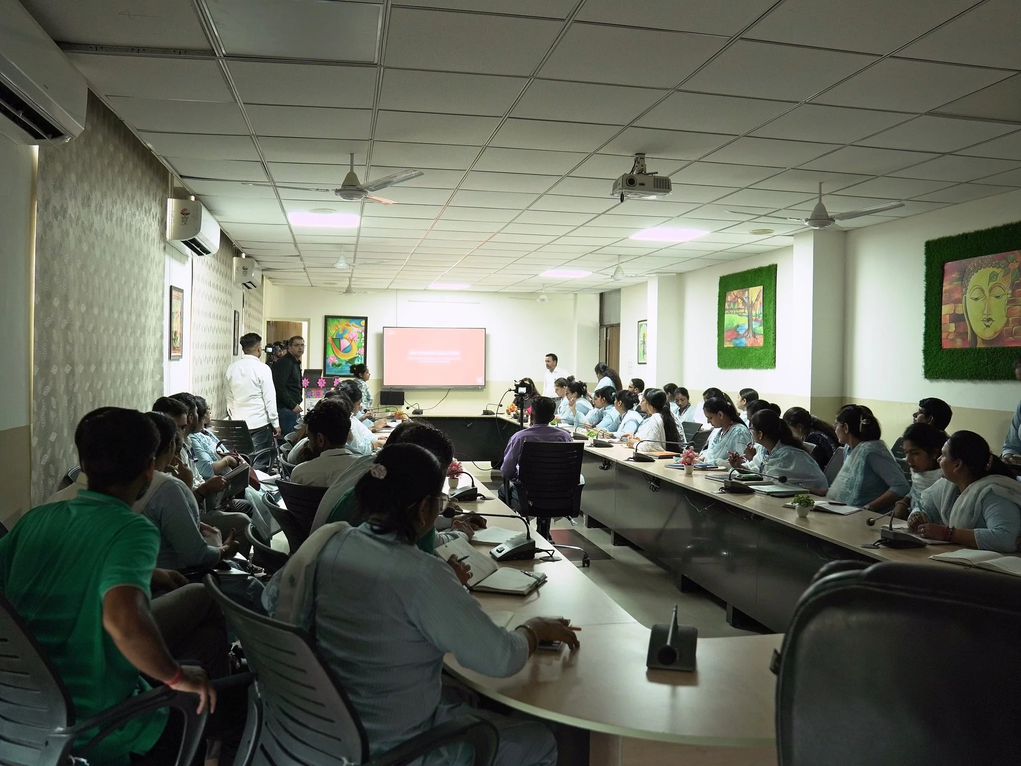 fr-talks-educators-dav-kaithal-20-full-room-opening-session.jpg