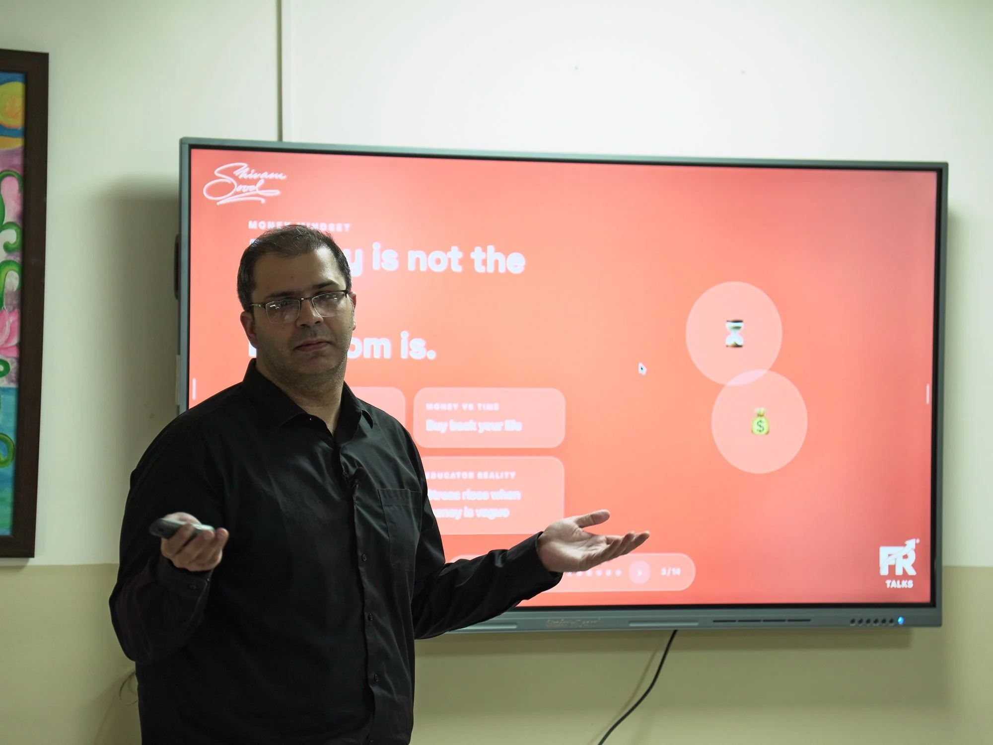 fr-talks-educators-dav-kaithal-05-freedom-is-the-goal-explaining.jpg