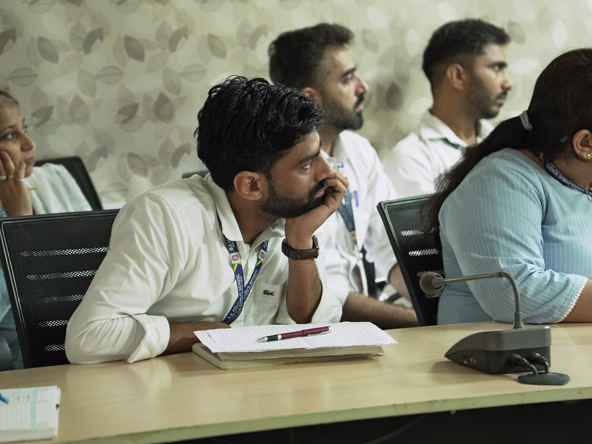 fr-talks-educators-dav-kaithal-16-teachers-taking-notes.jpg