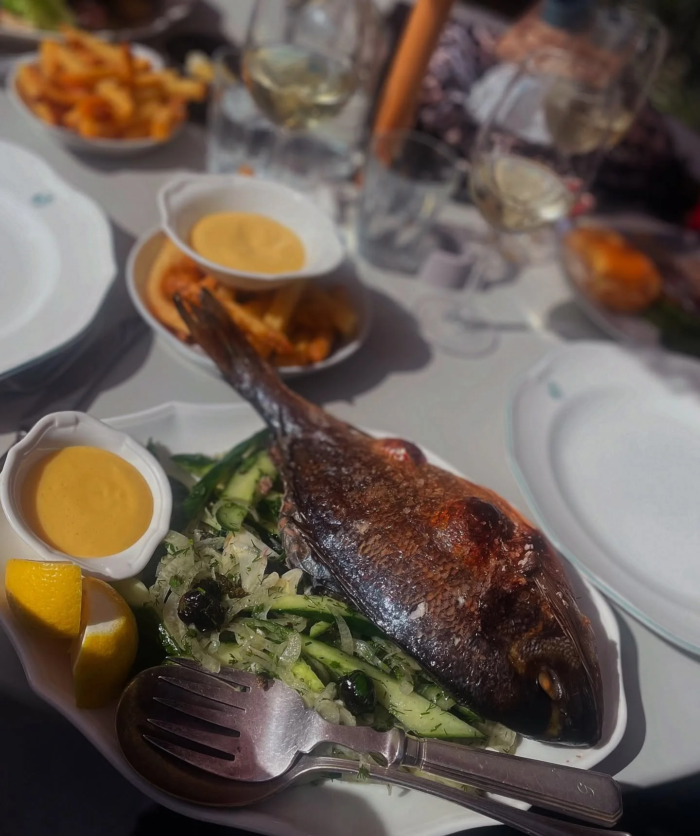 Since reading @fionaduncanhotelguru review back in 2024, I&rsquo;ve been dying to try the refurnished Swan Inn, in Fittleworth @swaninnfittleworth ..It&rsquo;s quickly become one of my new favourite country pubs! Excuse the lack of good photos, I was