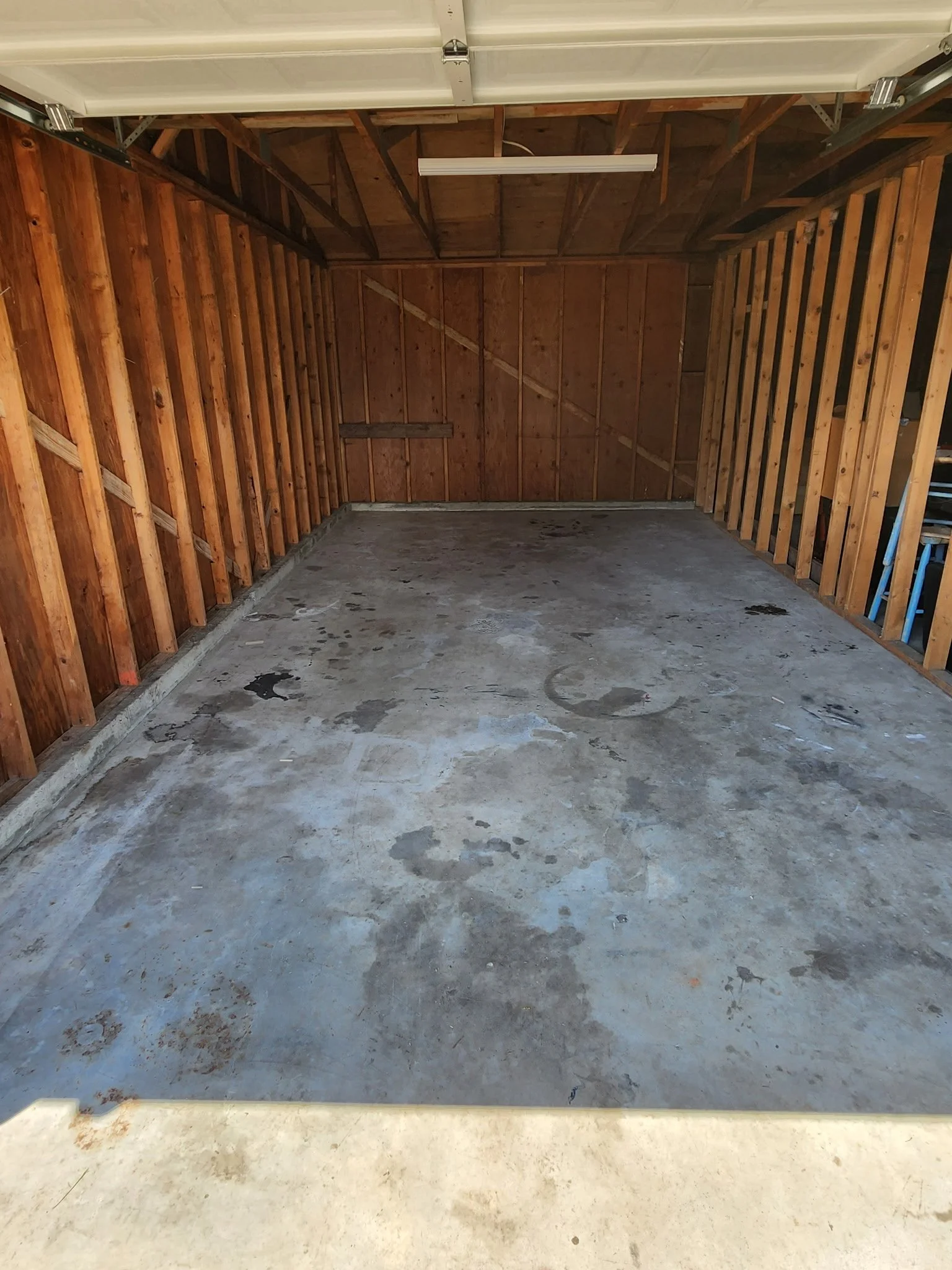 storage unit cleanout after