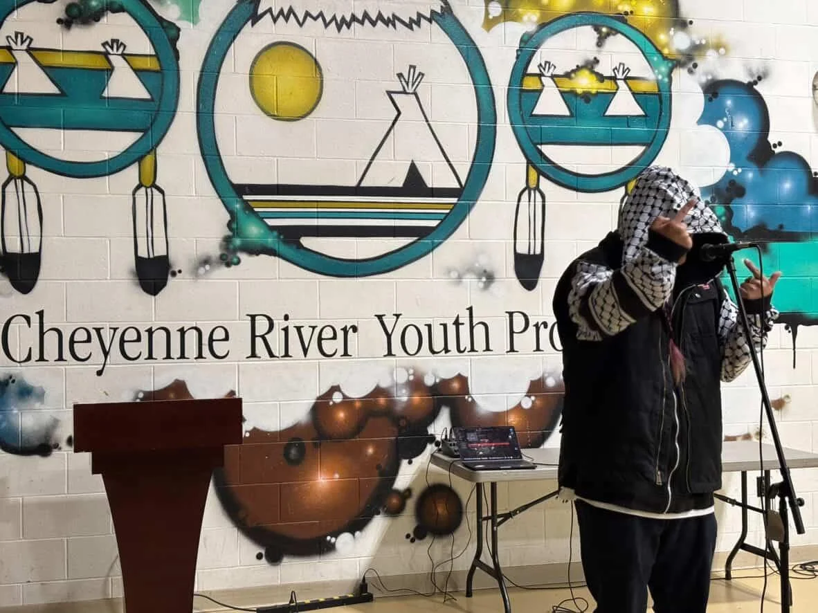 Tonight&rsquo;s performance &amp; tomorrow&rsquo;s class visits at Tiospaye Topa School have been postponed to early Dec due to weather. Heart still feels full though, reflecting getting to take part in the Oceti Sakowin Youth Conference in Eagle But