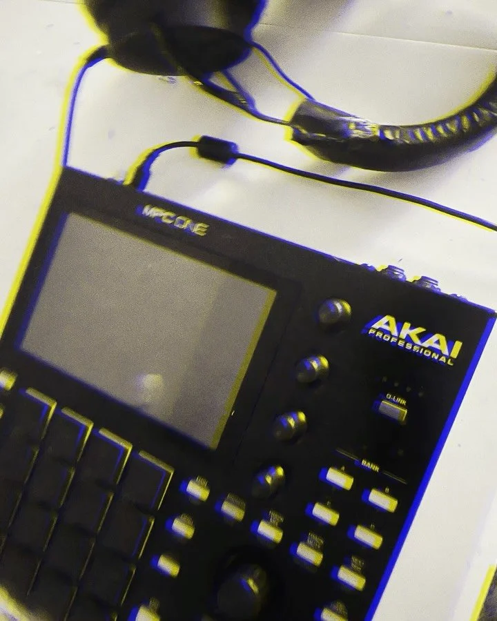 If you&rsquo;ve been waiting for a reply from me, plz follow up &amp; hang tight - I&rsquo;m almost back.
This past week I took some time for myself, and wound up filling my creative void-hole with sonic jerky, or &ldquo;ear bapa&rdquo; if you will. 