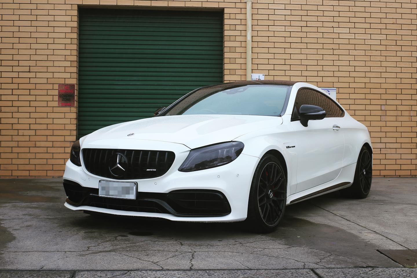 Mercedes C63s AMG Blackout Package and Panamericana Grille Upgrade