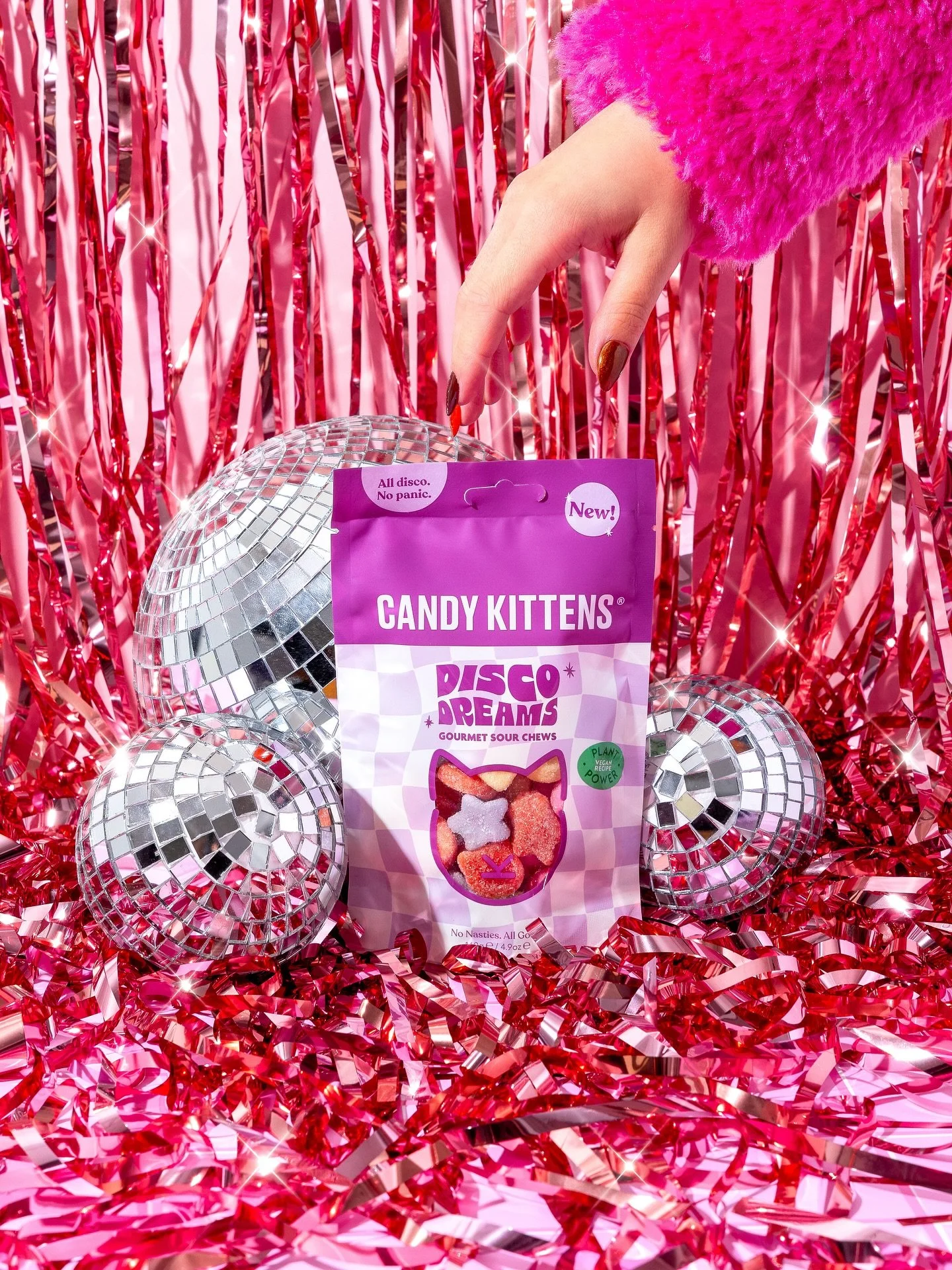 Discoing our way through the week fuelled by @candykittens 🕺🪩
Need your products to pop?! We know a creative food agency for that! 👋🏻 Let’s chat! Disco dance your way into our inbox… 💌
#foodphotography