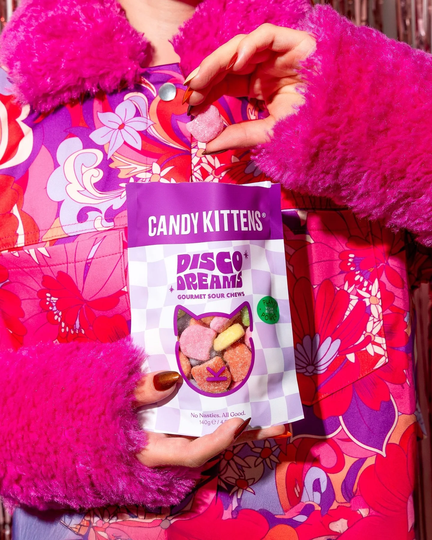 Like a disco in our mouths! 👄🪩
Also let’s have a special moment for the jacket… 💖
@candykittens 
#foodphotography
