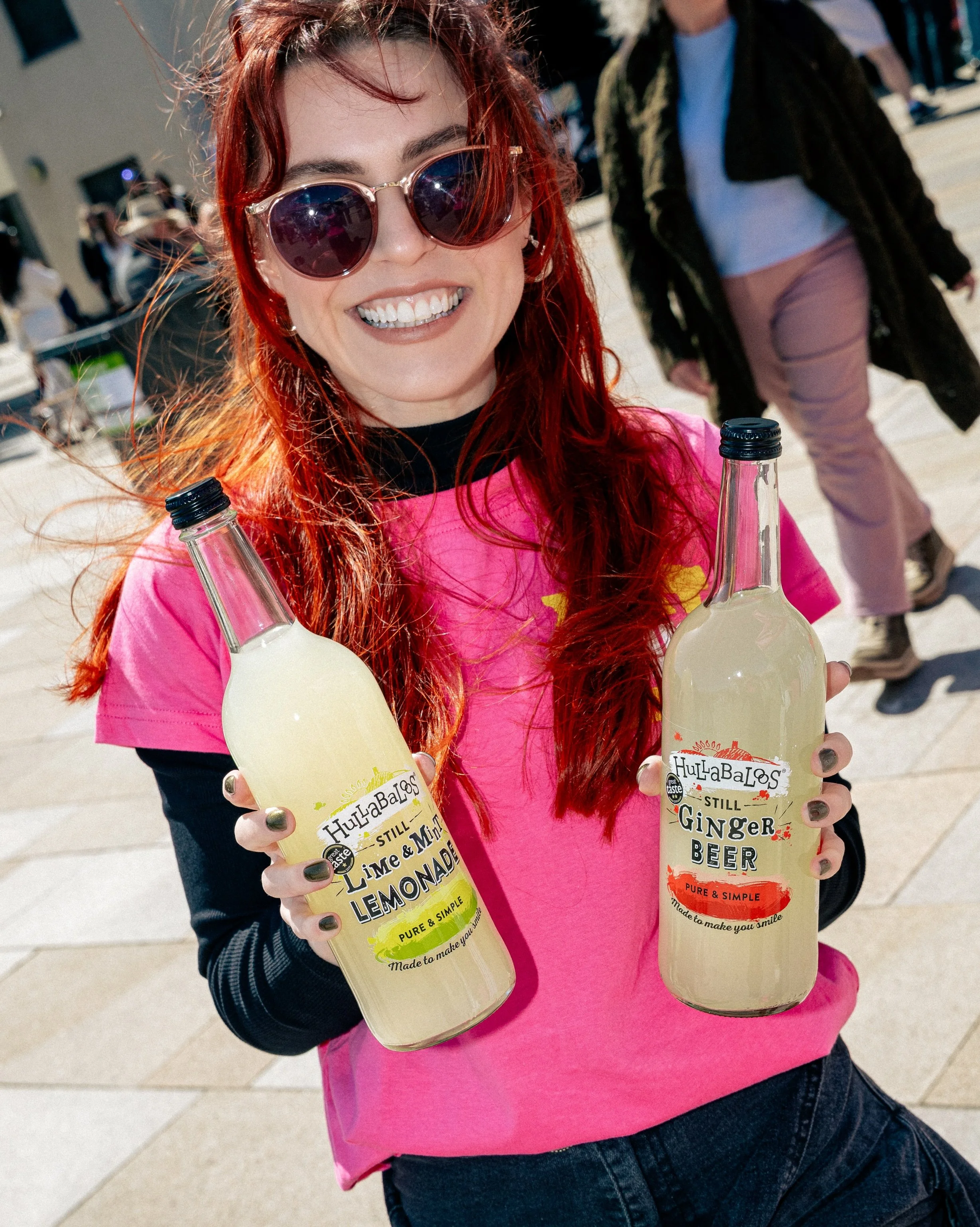 Spotted at @eatfestivals 👀 We couldn&rsquo;t resist popping by @hullabaloos_drinks and picking up a couple of bottles.

Can you guess which is Saff&rsquo;s favourite flavour and which one is Louise&rsquo;s? 😋 

#foodphotography #foodfestival