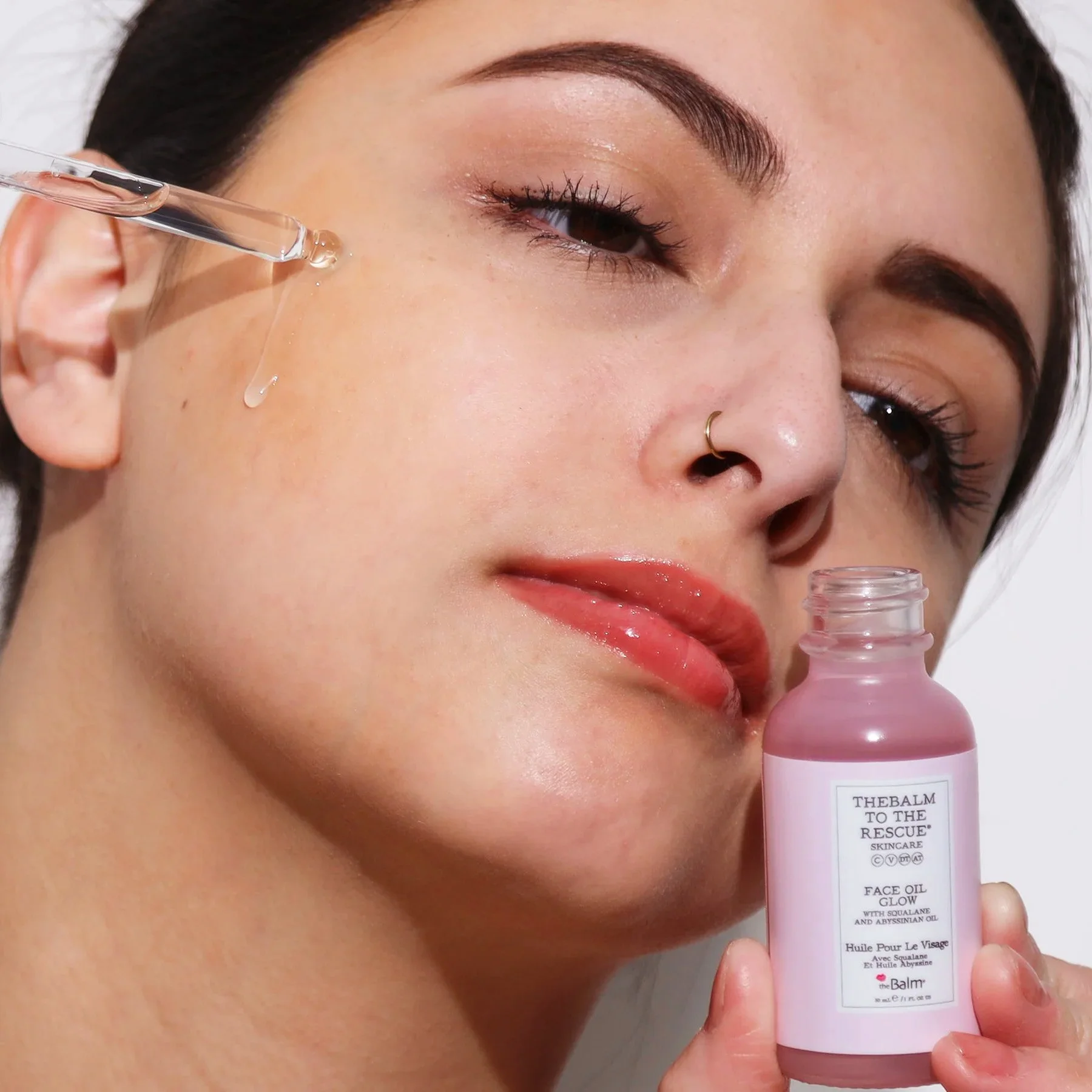 Skincare-FaceOil-Model-1.jpg