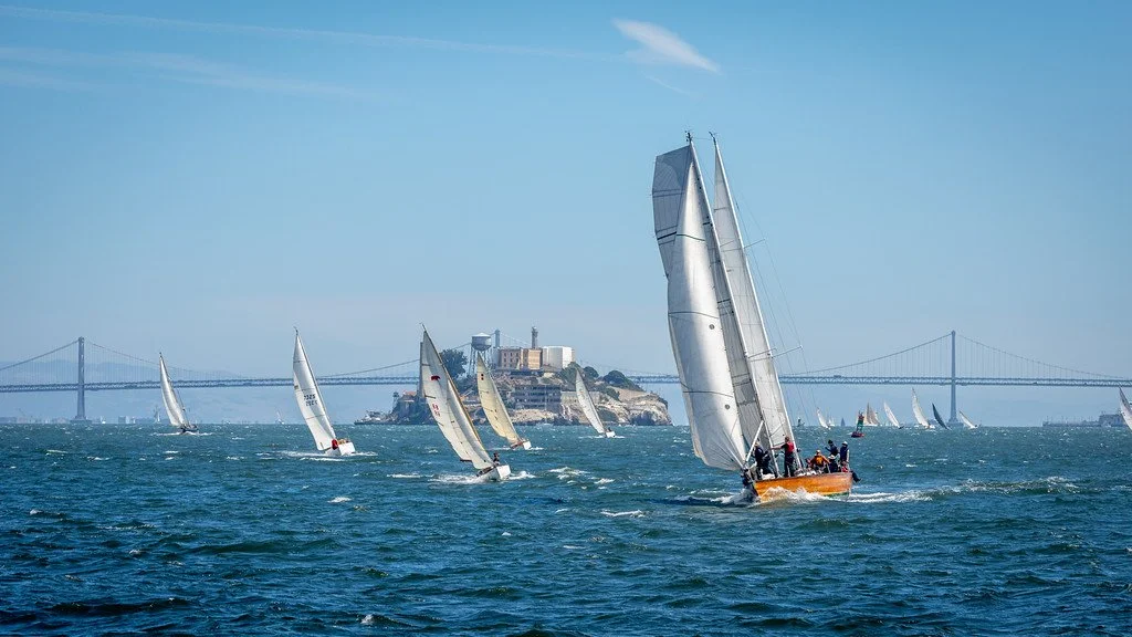 Sir Edmund in the lead, Photo By FairCape Photonautics