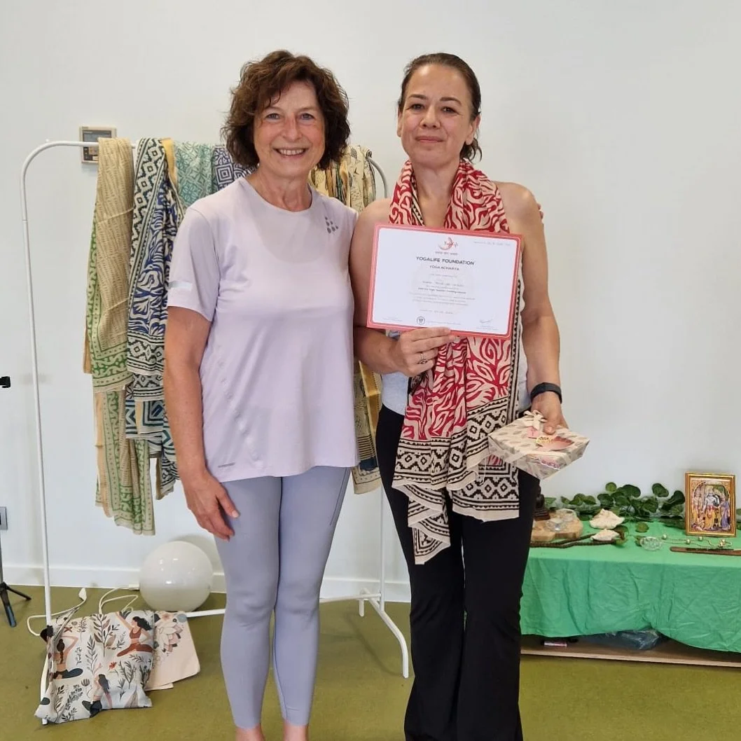 Today, I graduated from my 200-Hour Hatha Yoga Teacher Training ✨6 months of studying with the incredible team at @yogalife.studio.belgium @yogalifeinternational 

But honestly, the certificate is not the main reward or what I&rsquo;ll remember most.