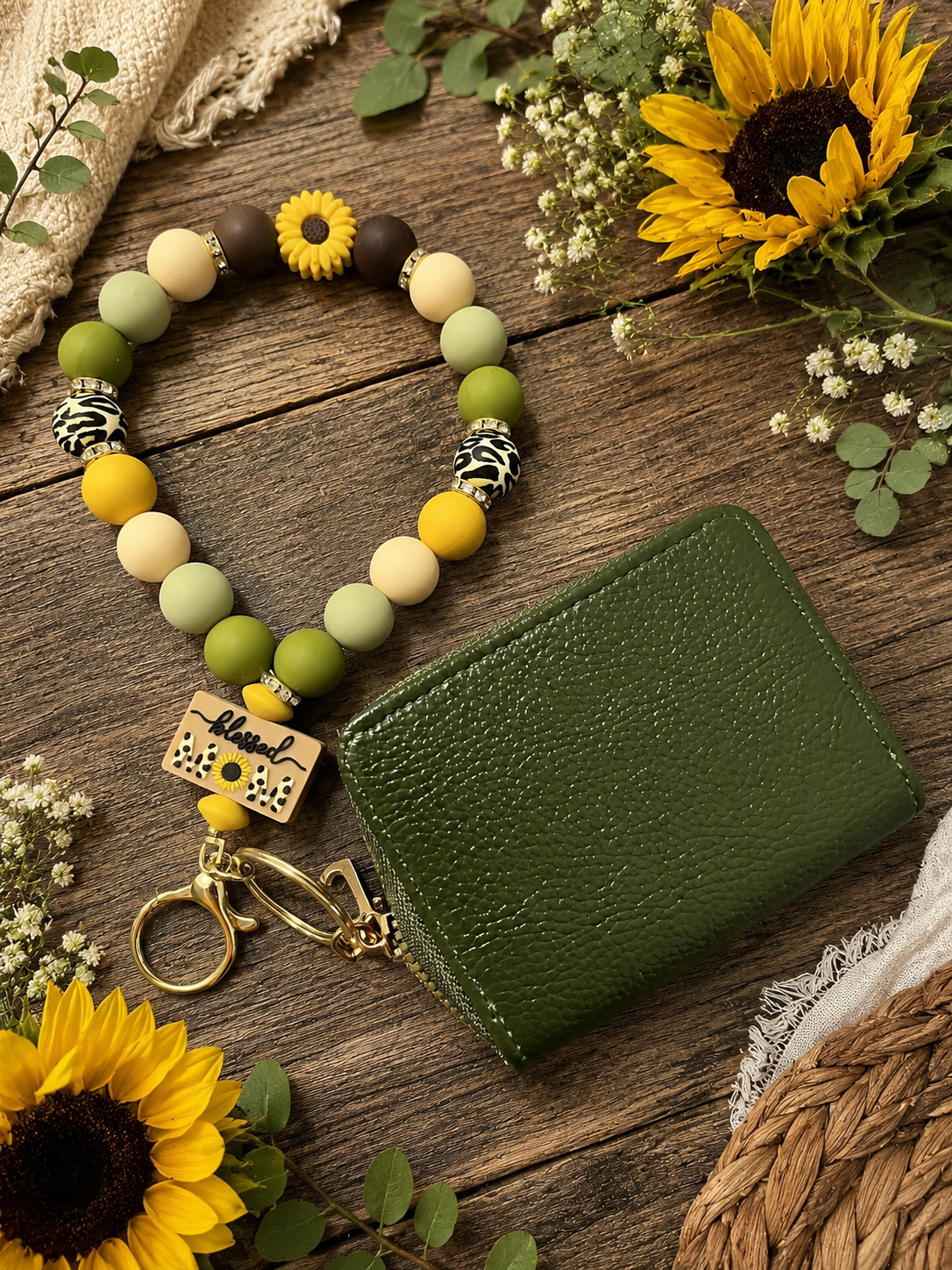 Beaded Wallet Teardrop Wristlet Keychains