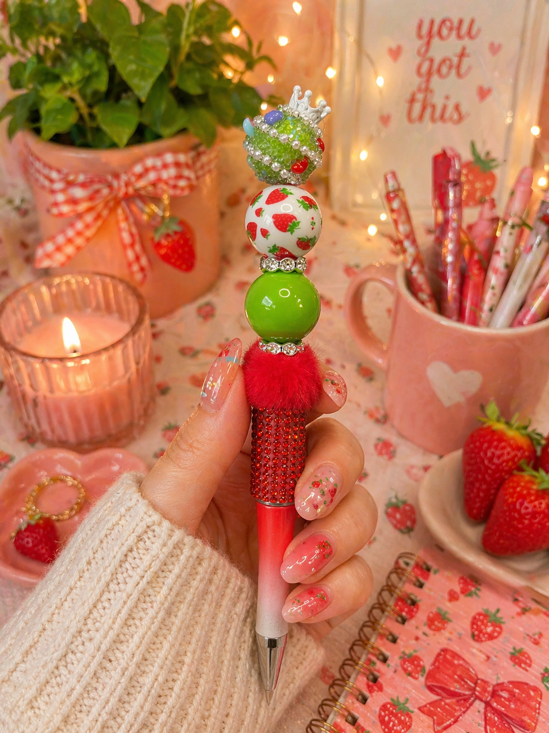 Strawberry rhinestone red.png