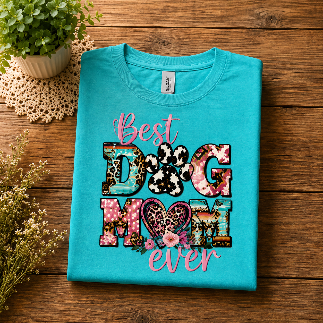 Best Dog Mom Ever Graphic T-Shirt
