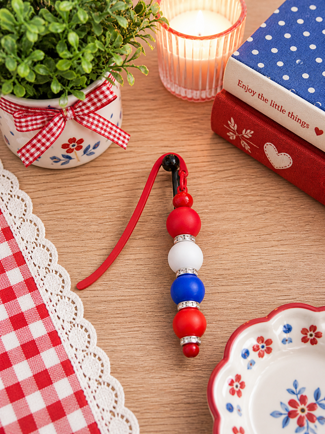 Red white blue beads - red.png