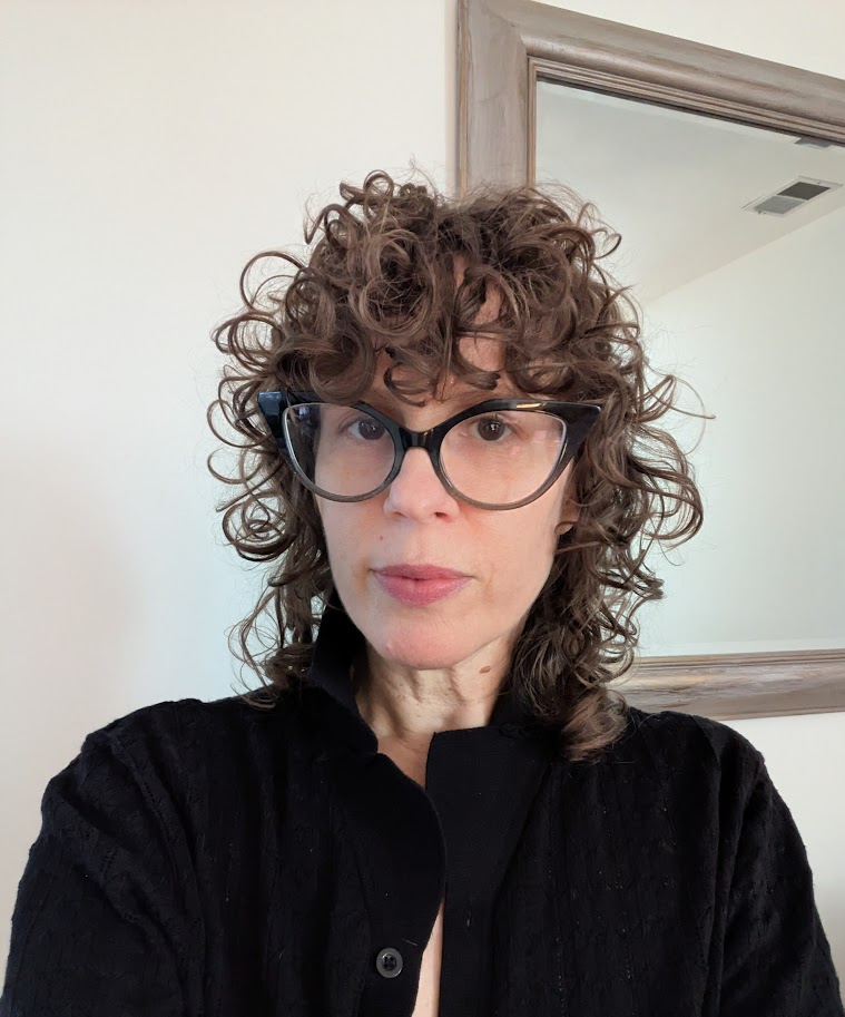 Milwaukee Avenue Messenger Contributing Editor Jesica Davis