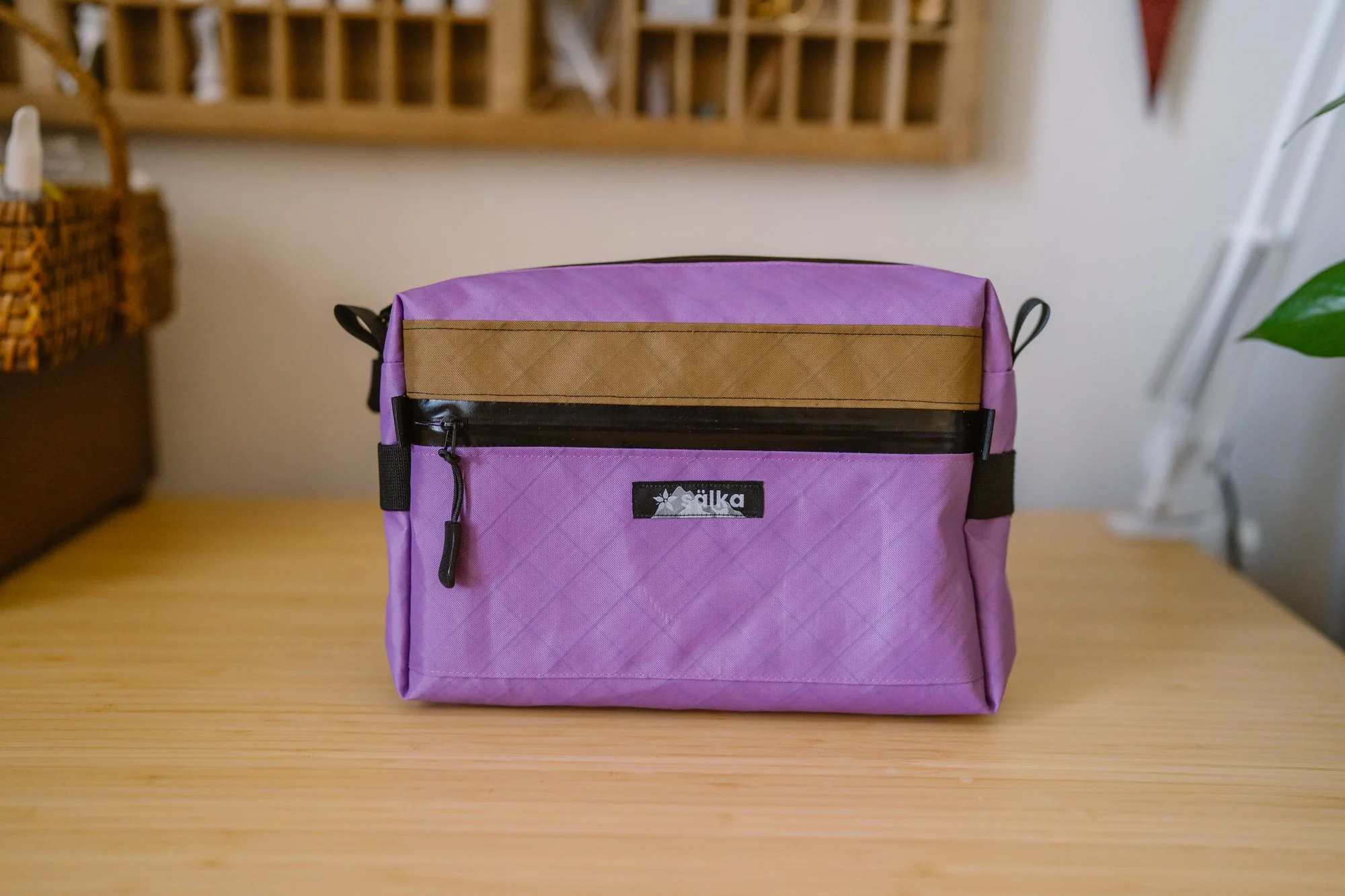 Sälka Sling (Zipper Pocket)