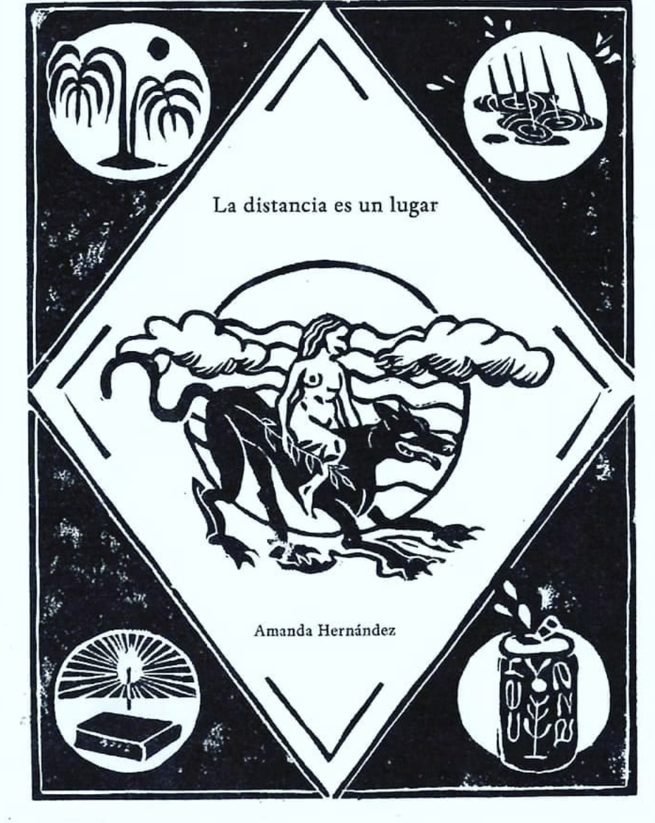Black and white illustration featuring a central image of a person riding a dragon with clouds and a rainbow in the background. Surrounding the central image are four smaller circles with nature-themed illustrations: a tree with a sun above in the top left, a water scene with birds in the top right, a candle and a book in the bottom left, and a plant with a bottle in the bottom right. Text reads "La distancia es un lugar" and "Amanda Hernández."