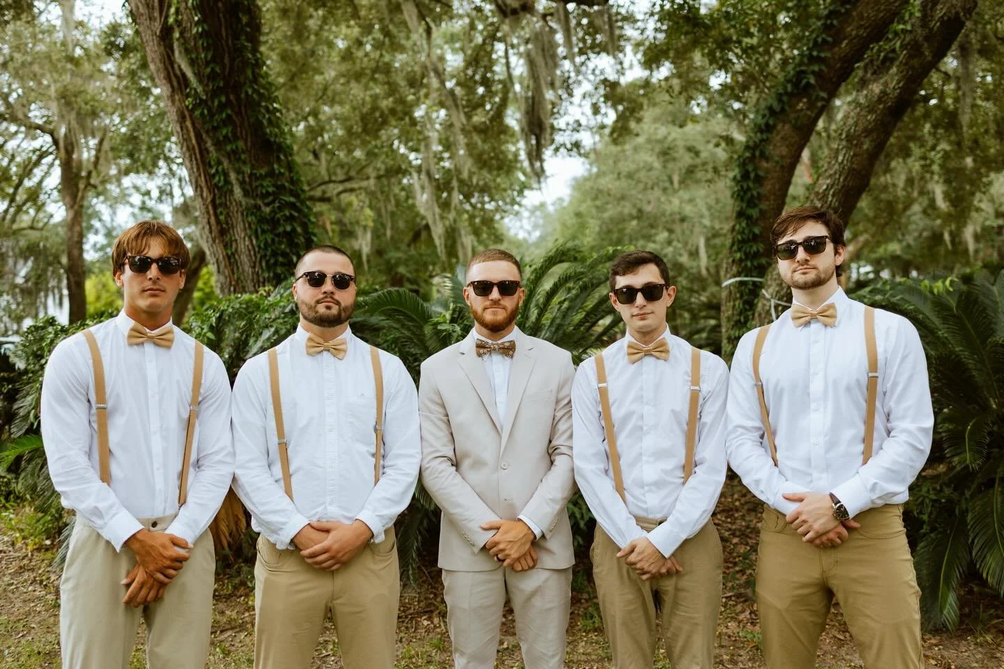 the boys are back in town. 

Planning: @st.cyrsoirees 
Photography: @lauren_briphotoandfilm 

#charlestonweddingplanner #charlestonevents #charlestoneventplanner  #charlestonwedding #stcyrsoirees