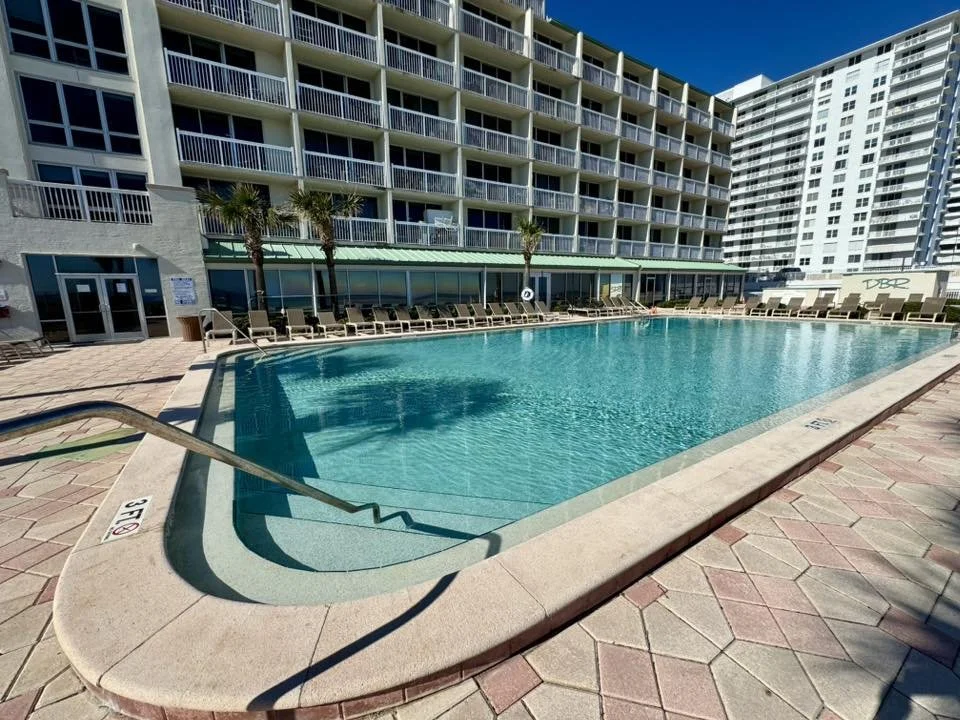 outdoor pool deck daytona beach resort Beachy For Shore