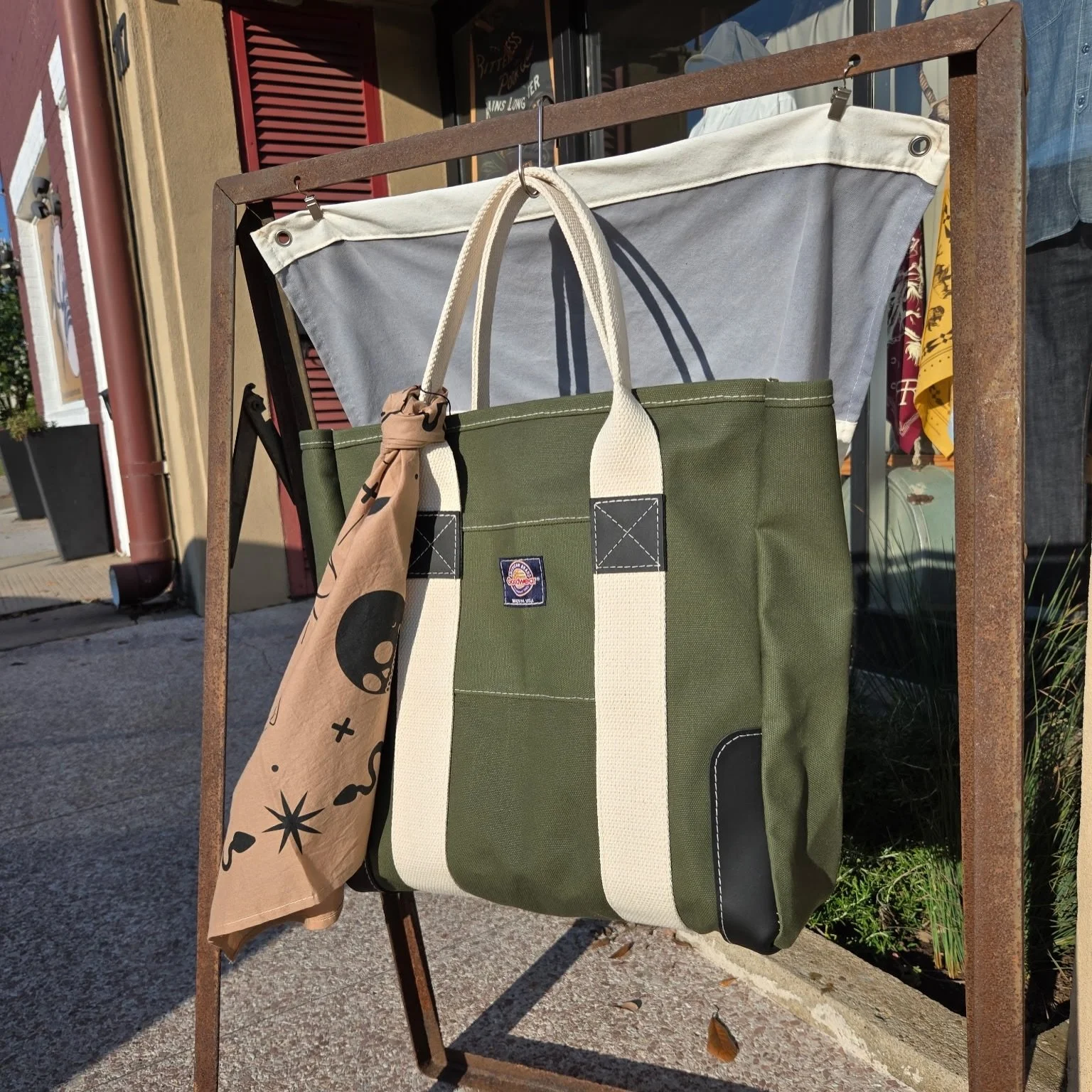 Classic canvas totes now available in the shop. Heavyweight canvas, leather accents&mdash;large interior pocket included. 

@goodwearusa is 100% American Made, since 1983. More to come&hellip;

#madeinusa #heritage #canvas