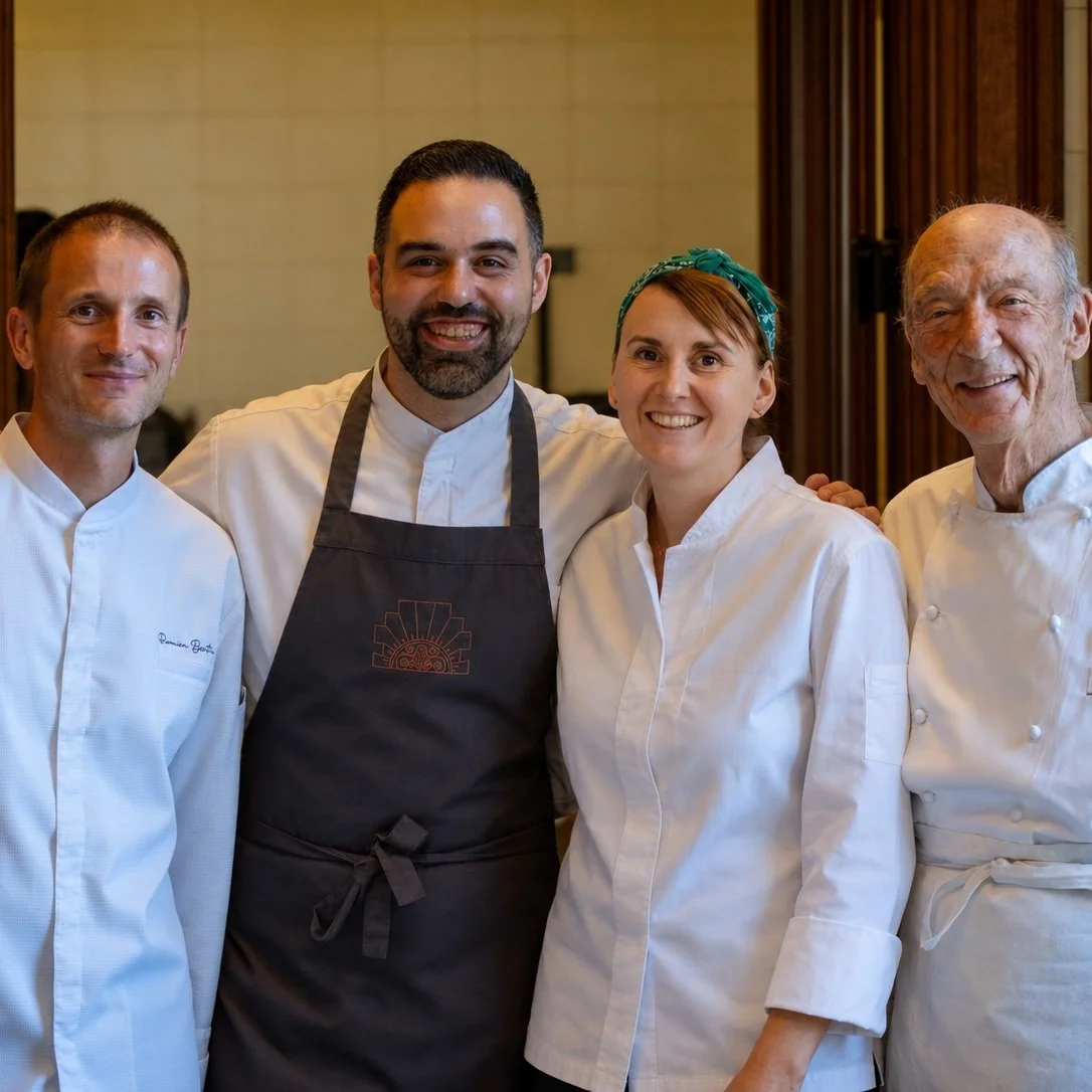 ✨ Tables Vermorel : la gastronomie rencontre la musique ✨

Le 12 novembre, la Maison Vermorel vous invite &agrave; un d&icirc;ner &agrave; six mains plac&eacute; sous le signe du partage et de la gourmandise.

Pour cette soir&eacute;e, le chef Hasan 