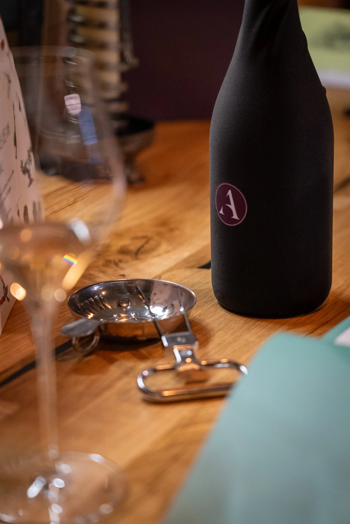 Notre sommelier, Jean Charles Henriot, dégustation de vin à La Table Vermorel