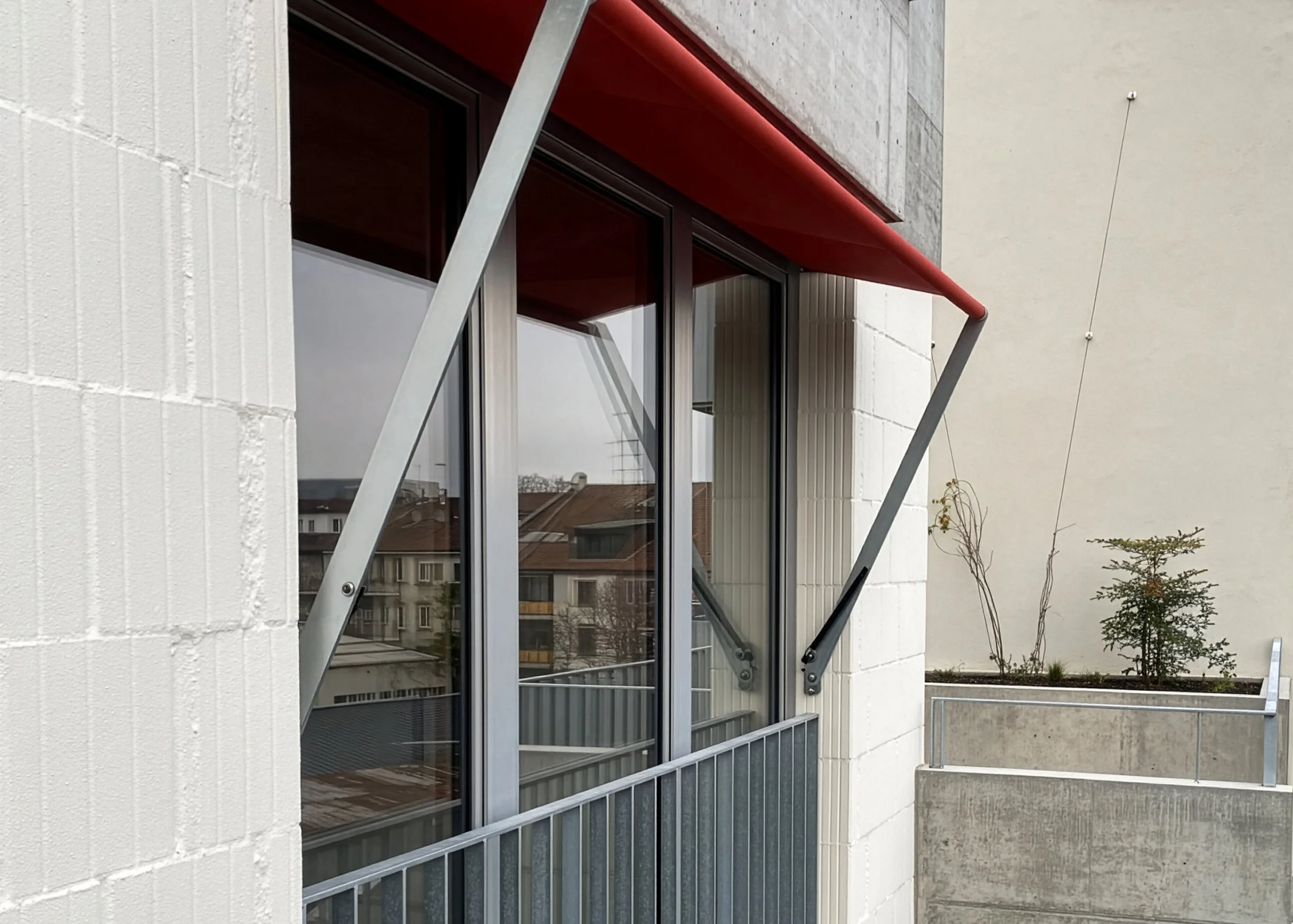 Immobilienbewertung MFH - Fassadenansicht - Hammerstrasse 92, 4057 Basel