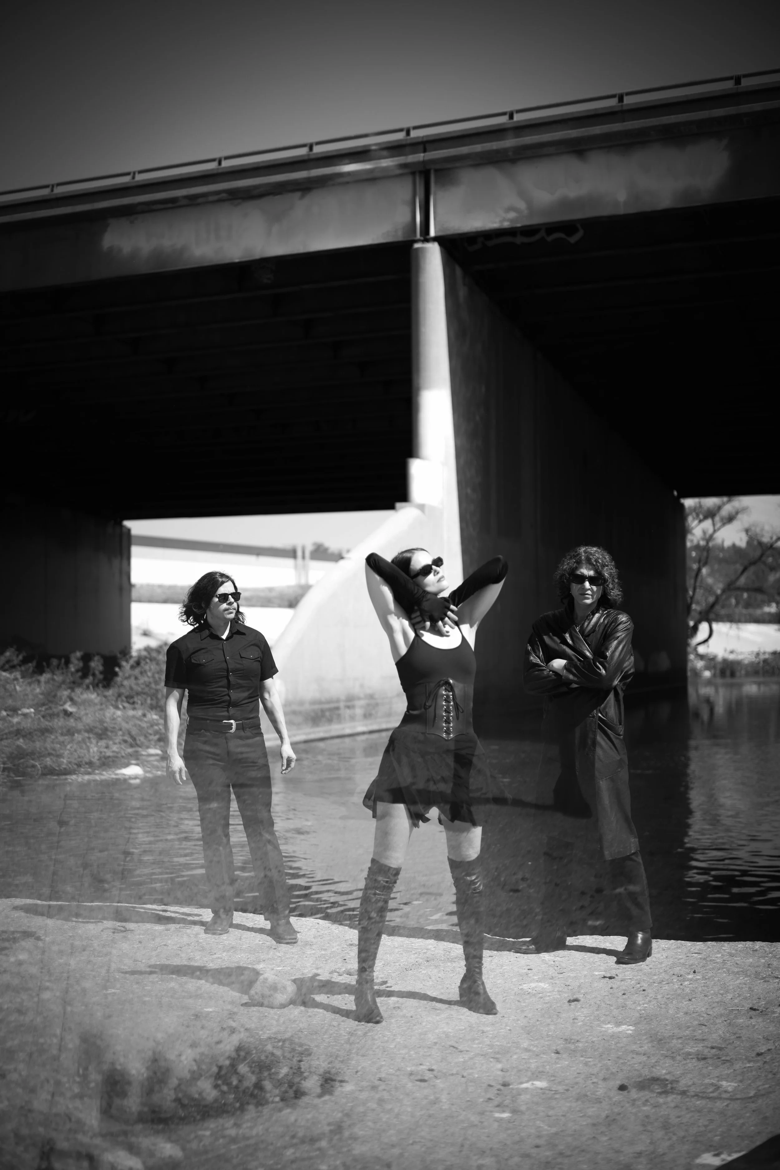 Premiere: Chalk Teeth “Floor It” 