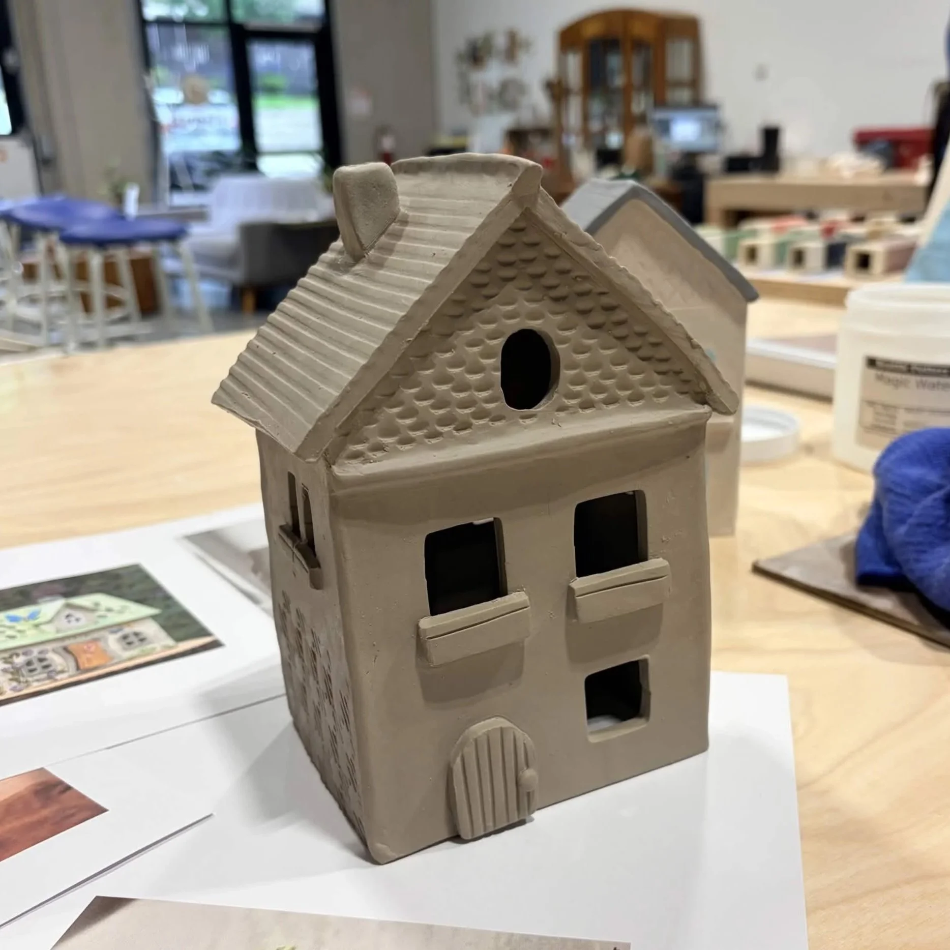 4 week handbuilding with Aleena: Fridays, Sept 4-25, 5-7p