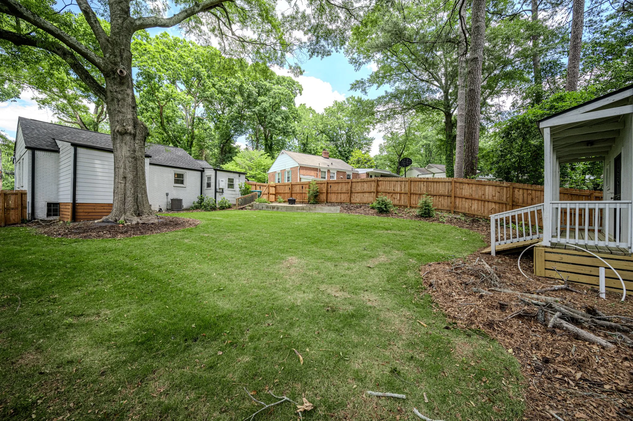 8_Back_Yard_650_Campbell_Cir-26.jpg