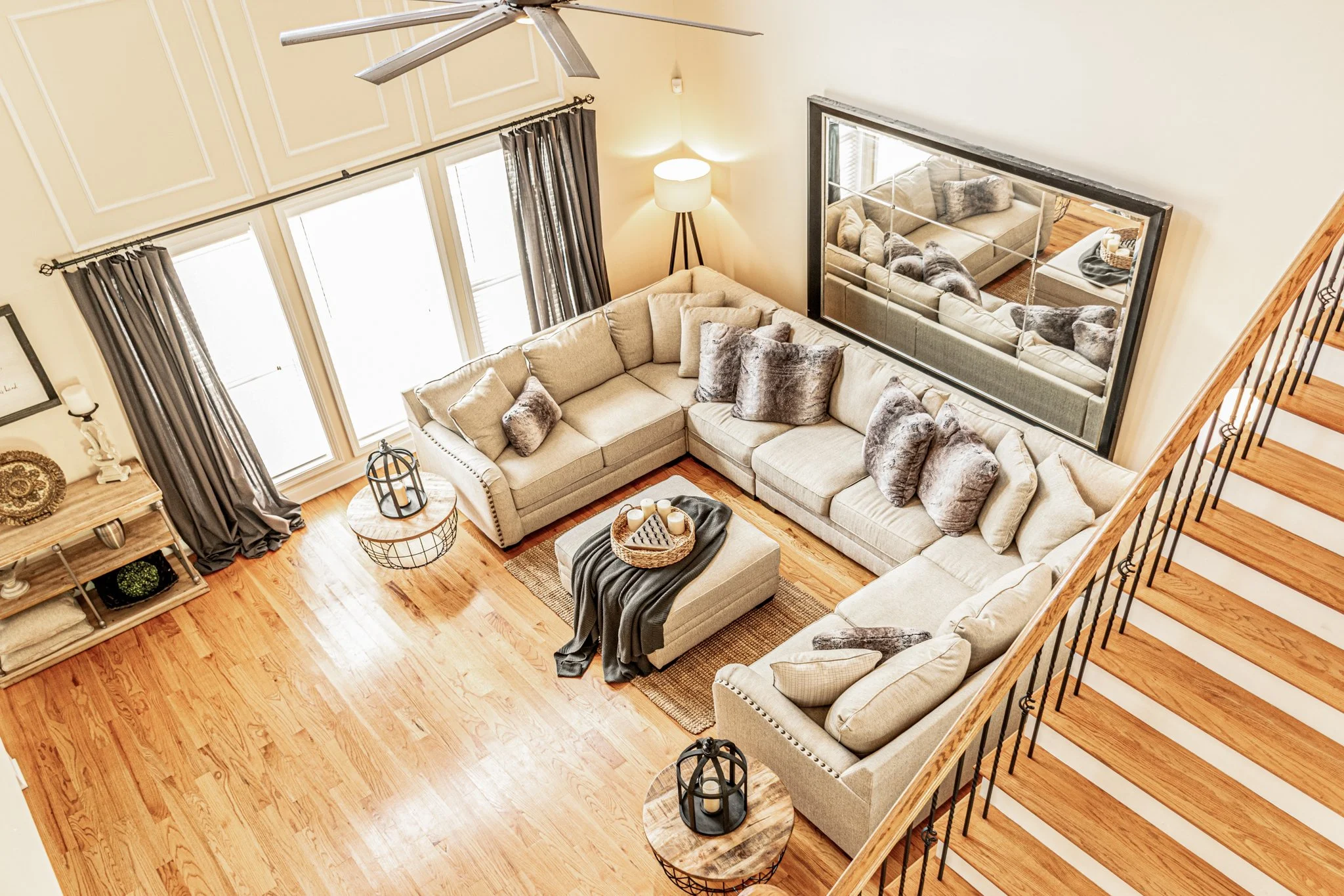 clarencegabriel_real_estate_2501 Hope_Dr-10.jpg