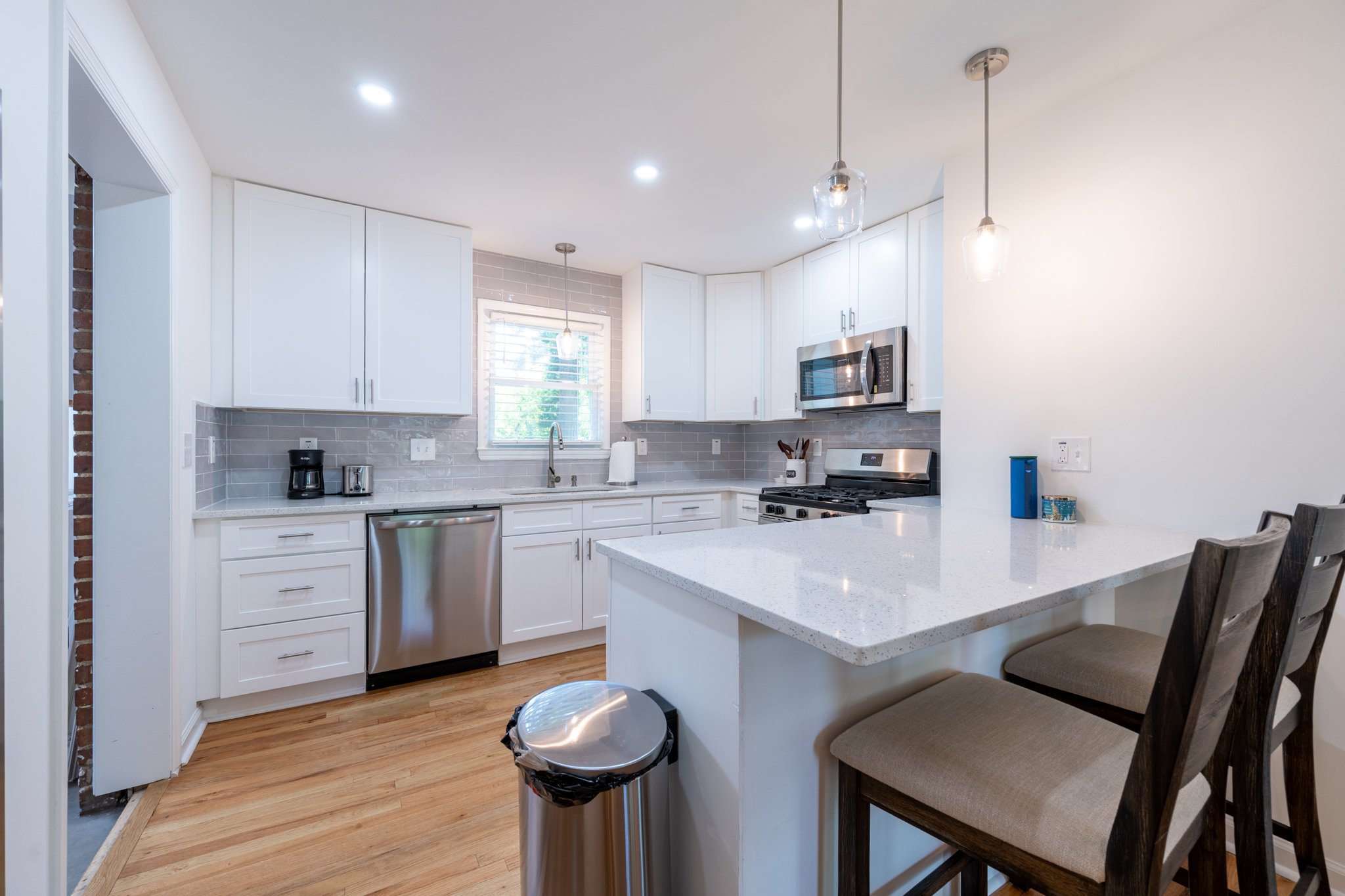 3_Kitchen_650_Campbell_Cir-11.jpg