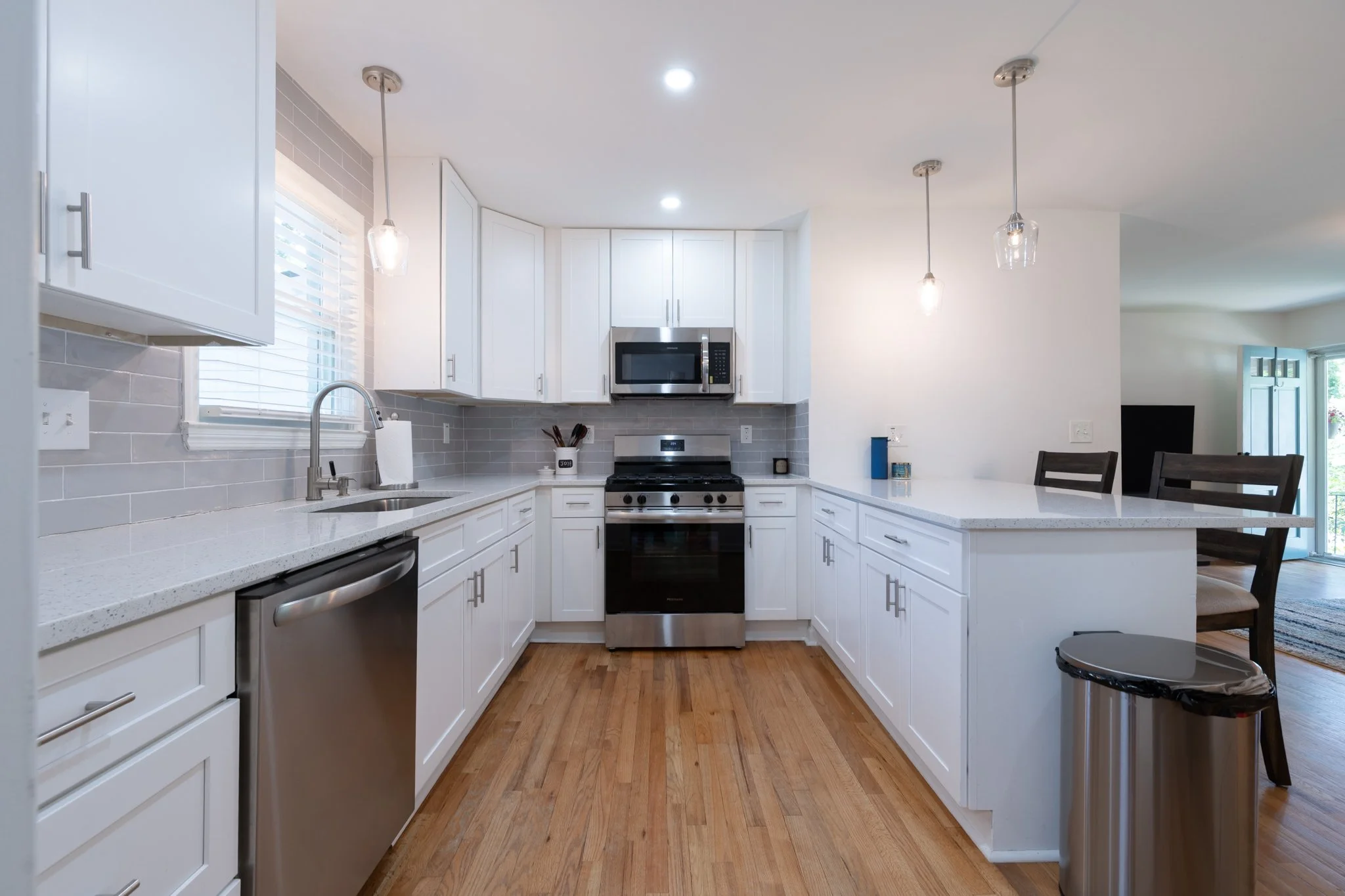 3_Kitchen_650_Campbell_Cir-12.jpg
